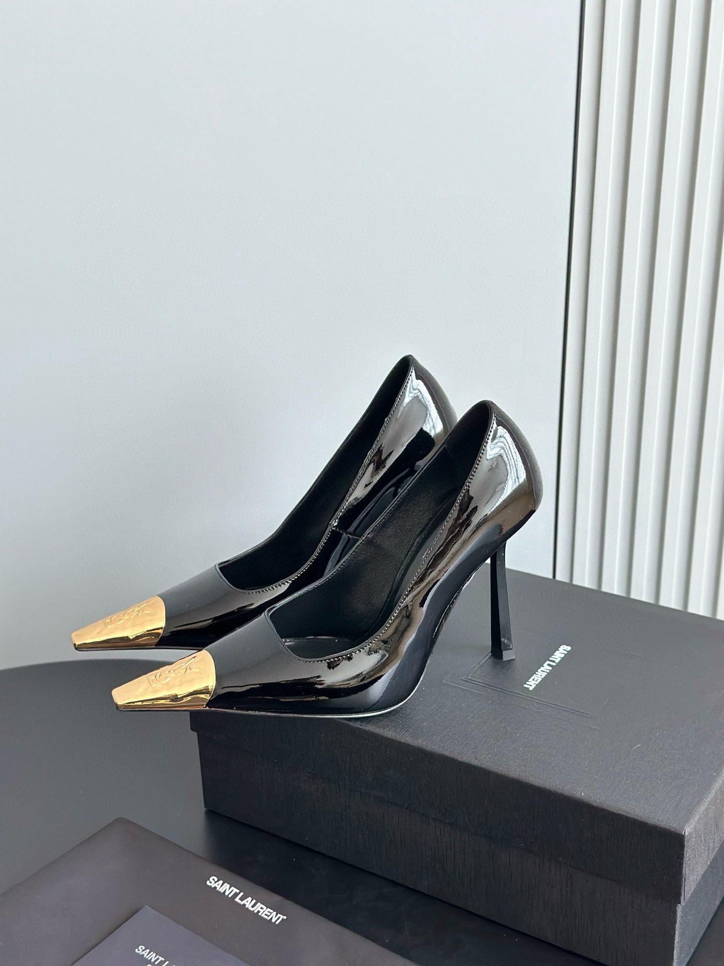 SL HEELS