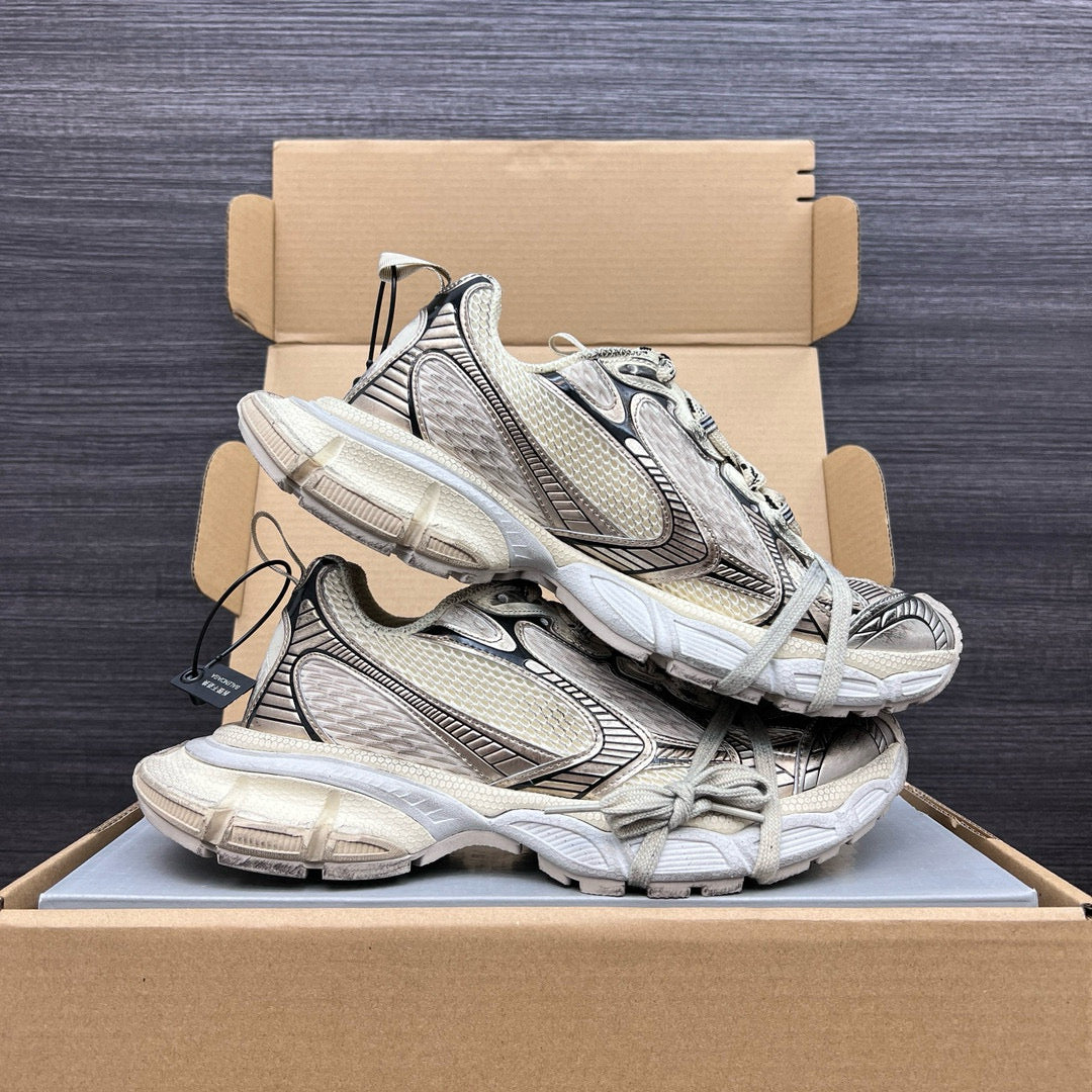 BAL 3XL TRAINERS