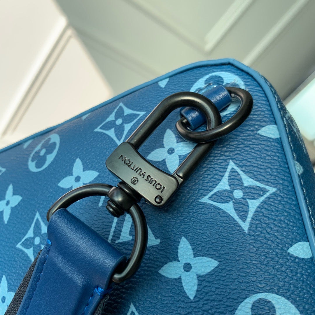 LOU NM AVENUE SLINGBAG