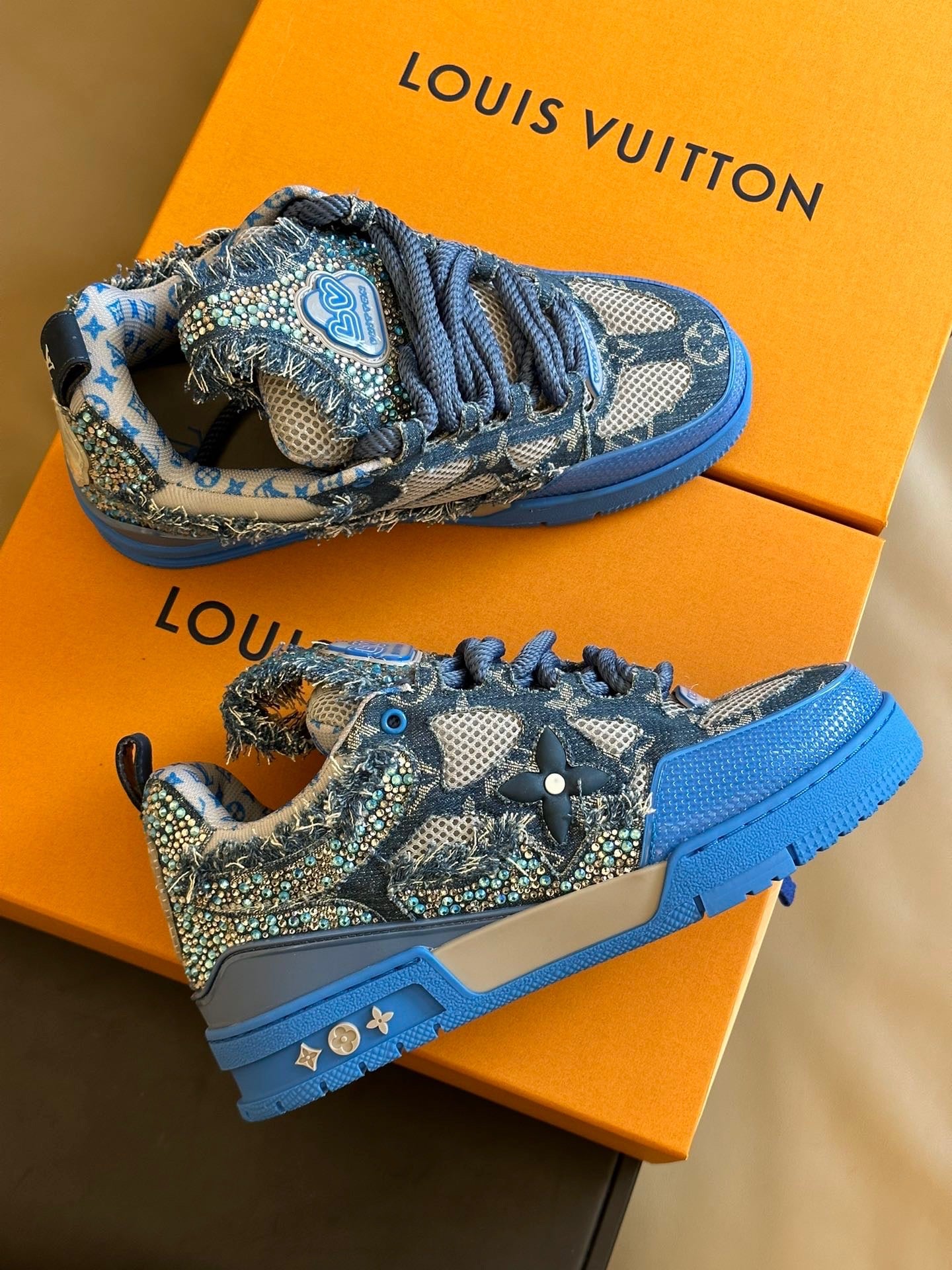 LOU TRAINERS