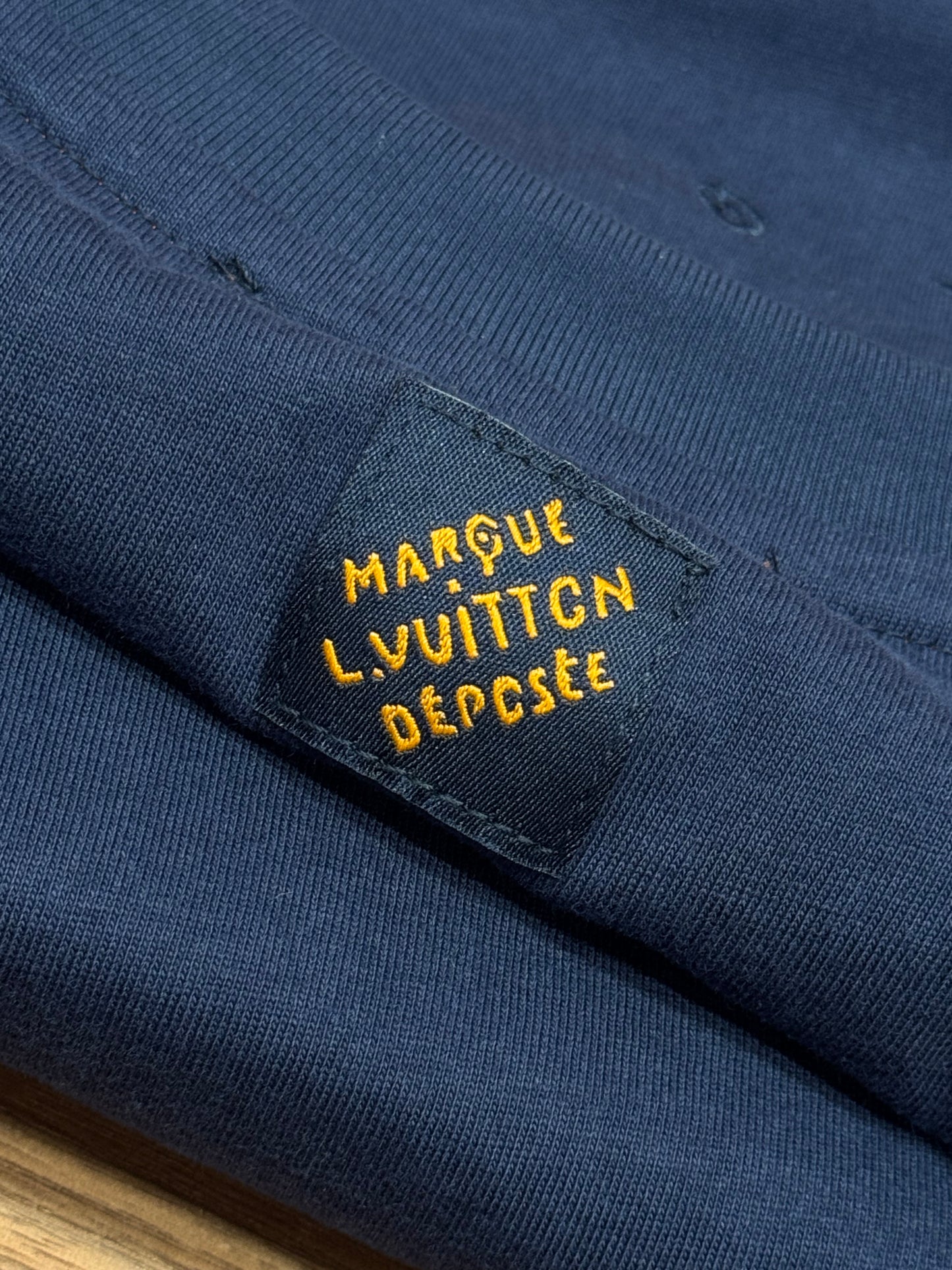 LOU T-SHIRT