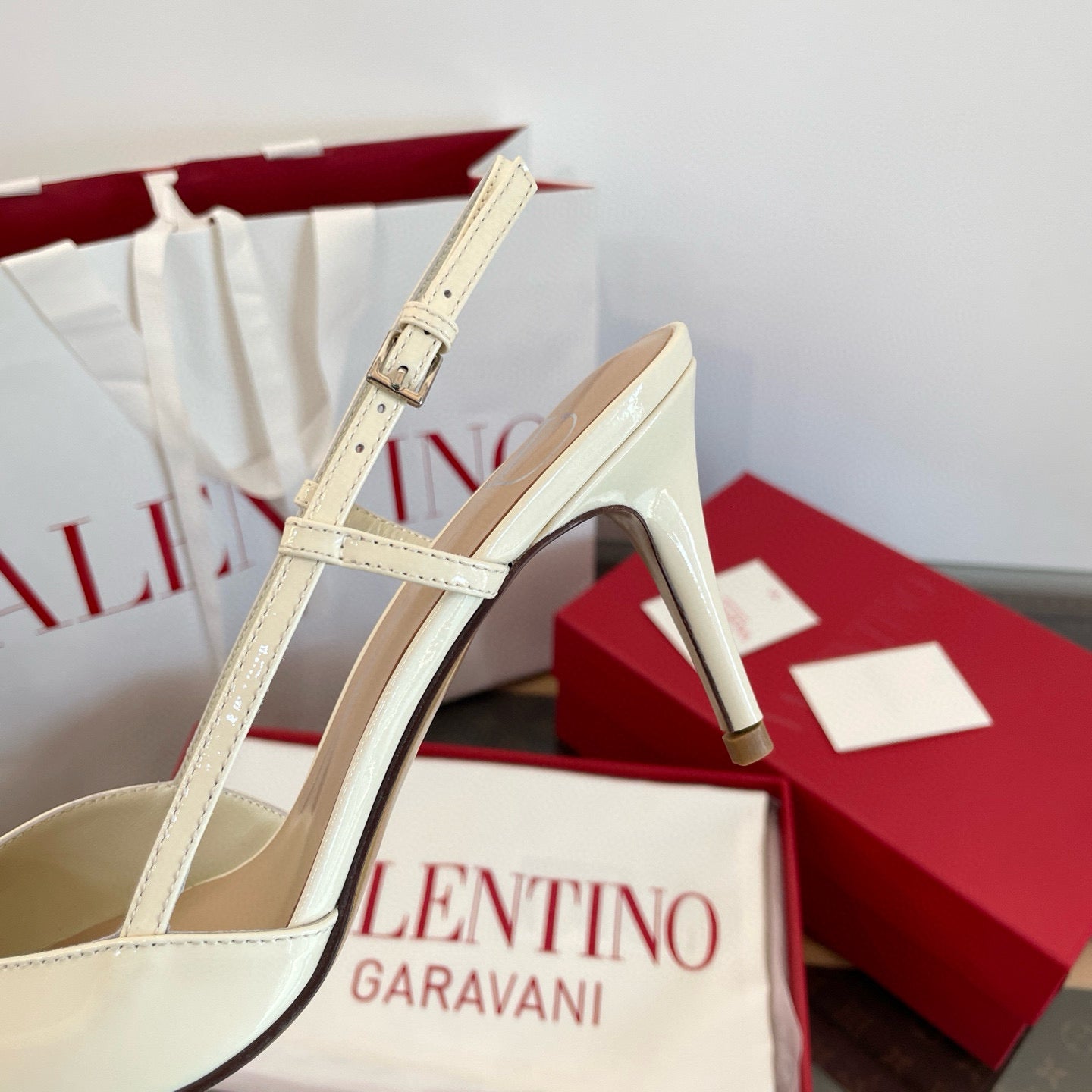 VAL HEELS