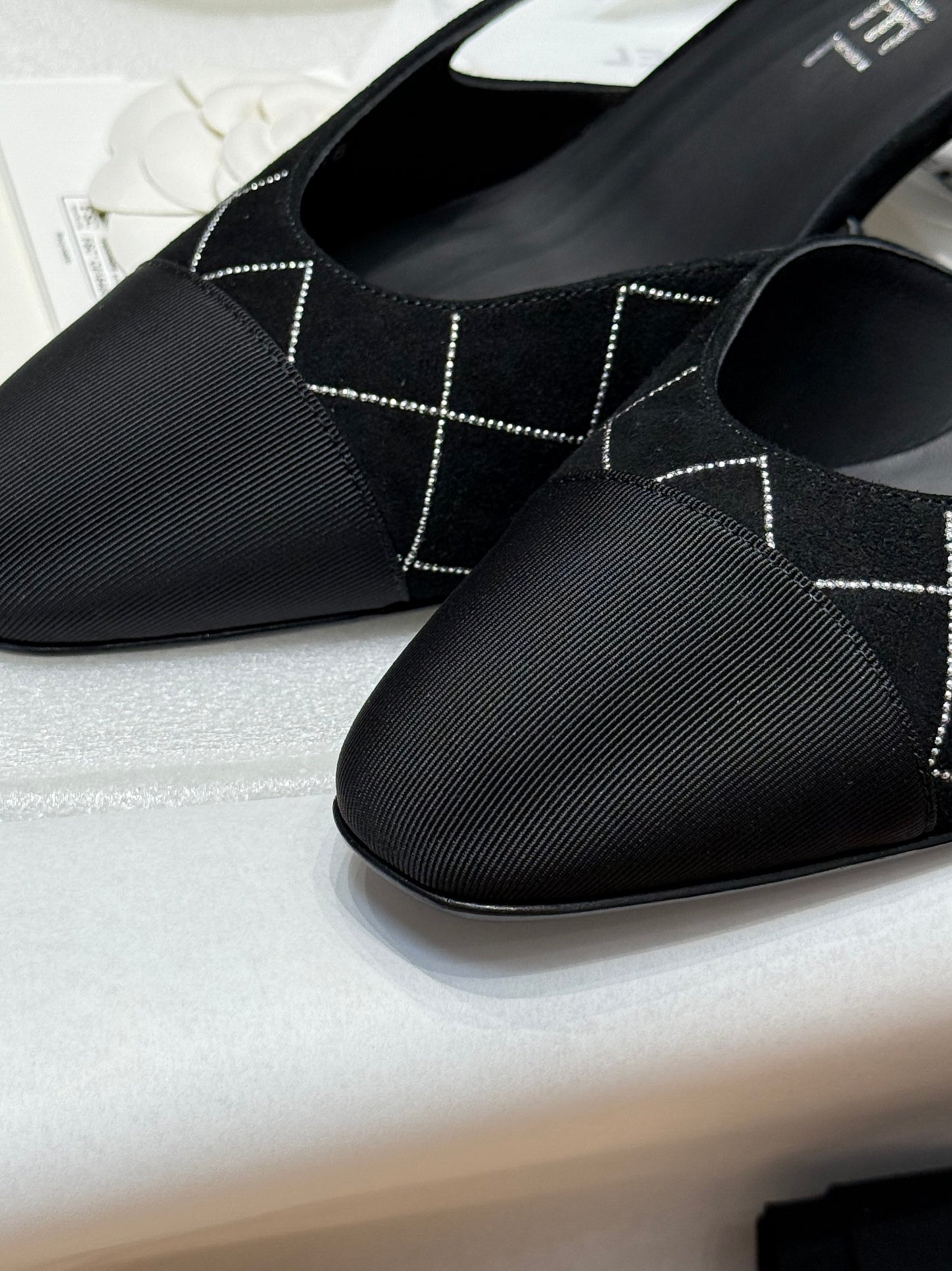 CC SLINGBACK PUMPS
