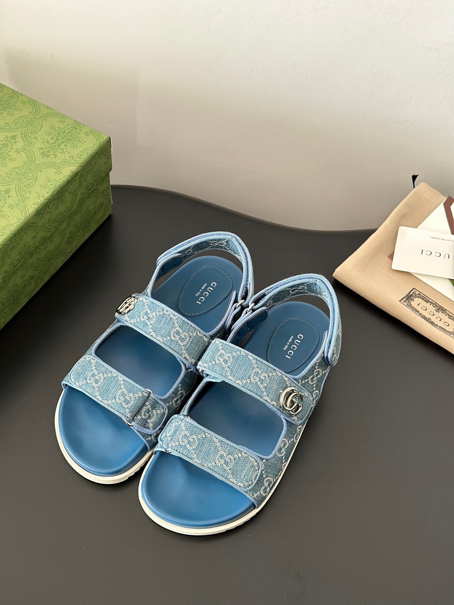 GG SANDALS
