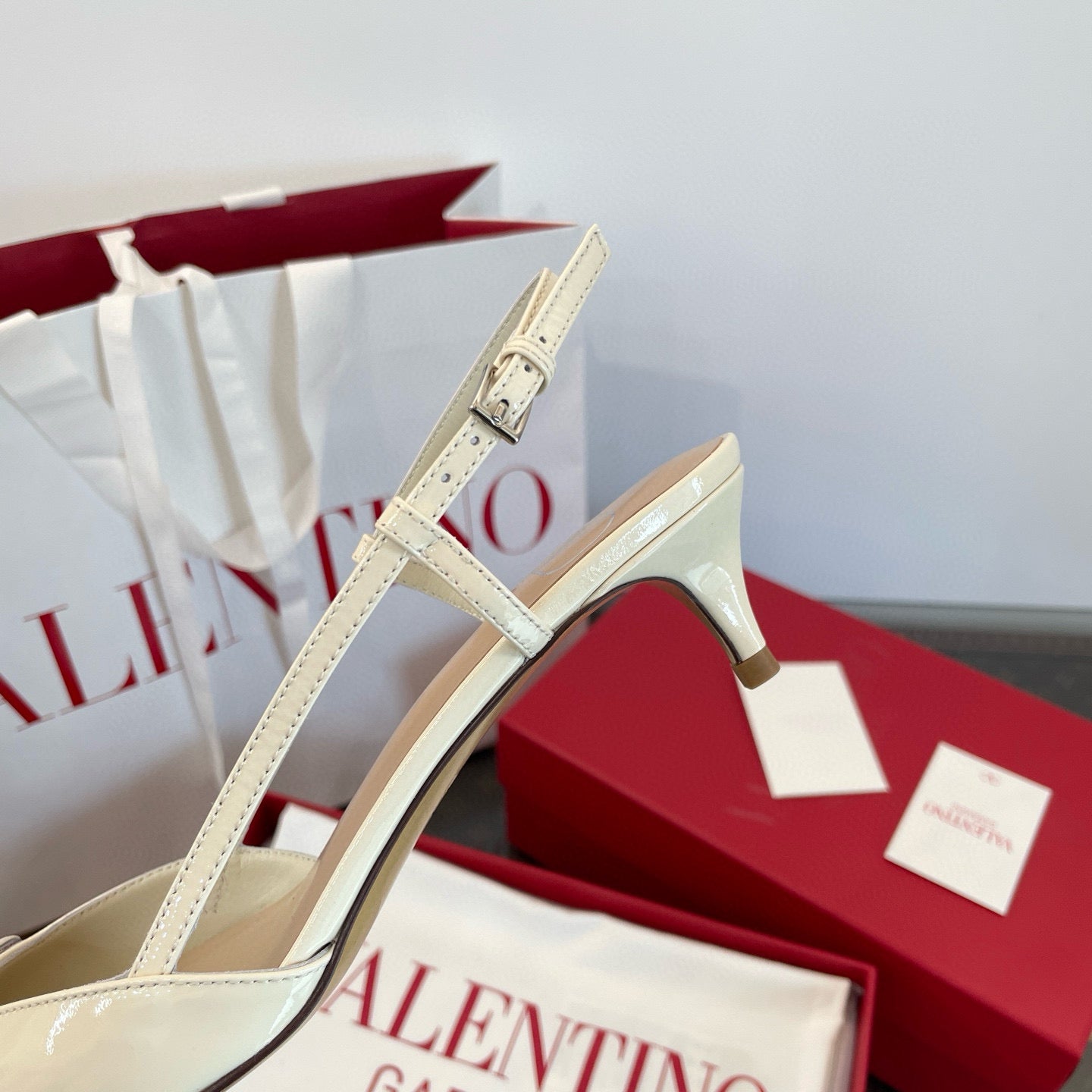 VAL HEELS
