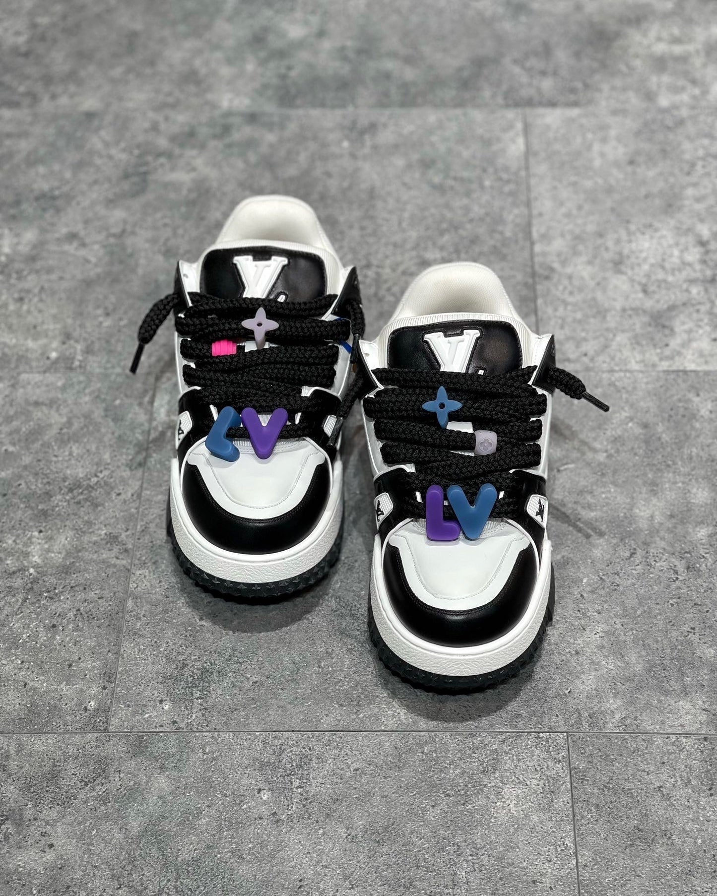 LOU TRAINERS