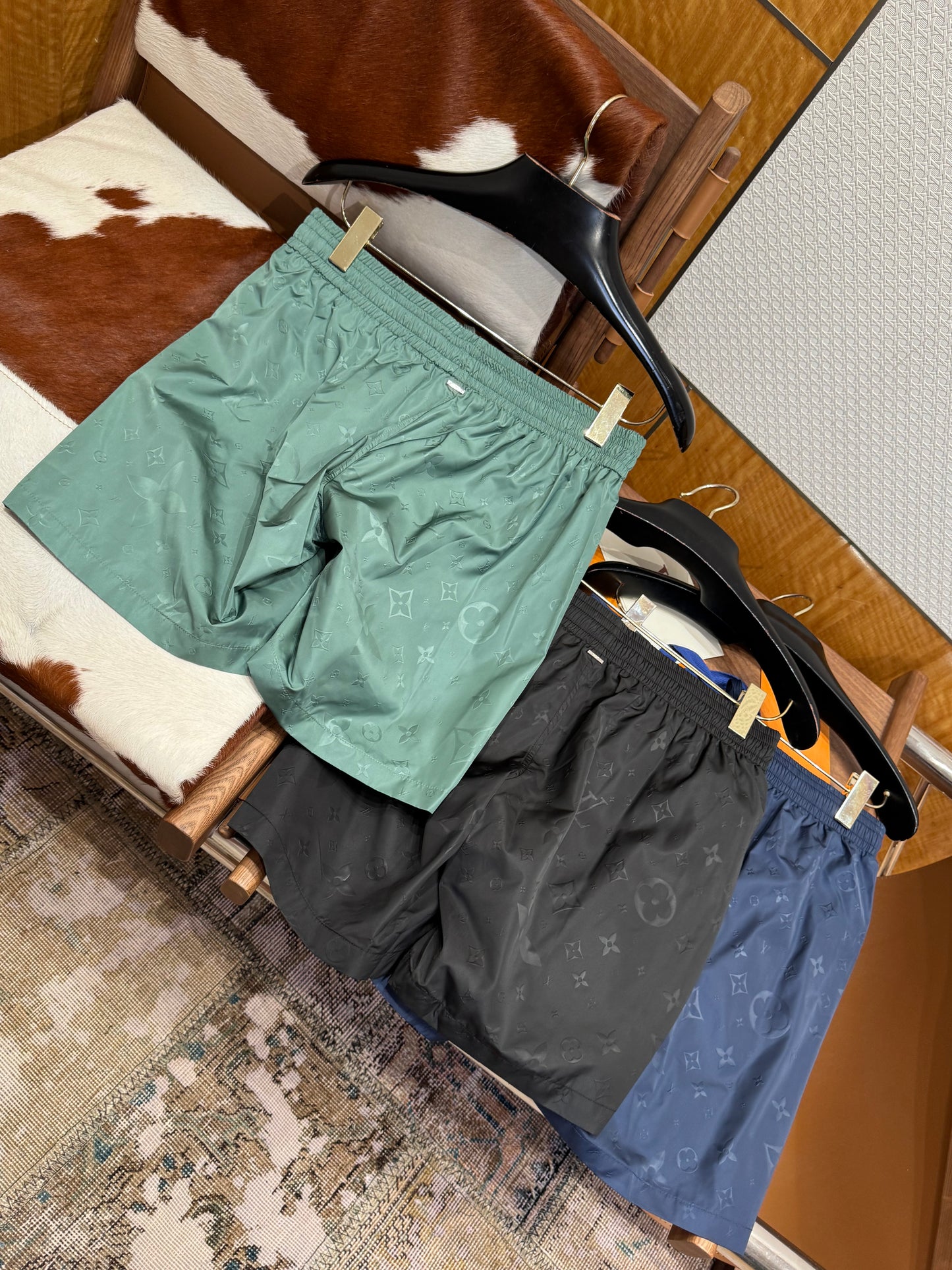 LOU SHORTS