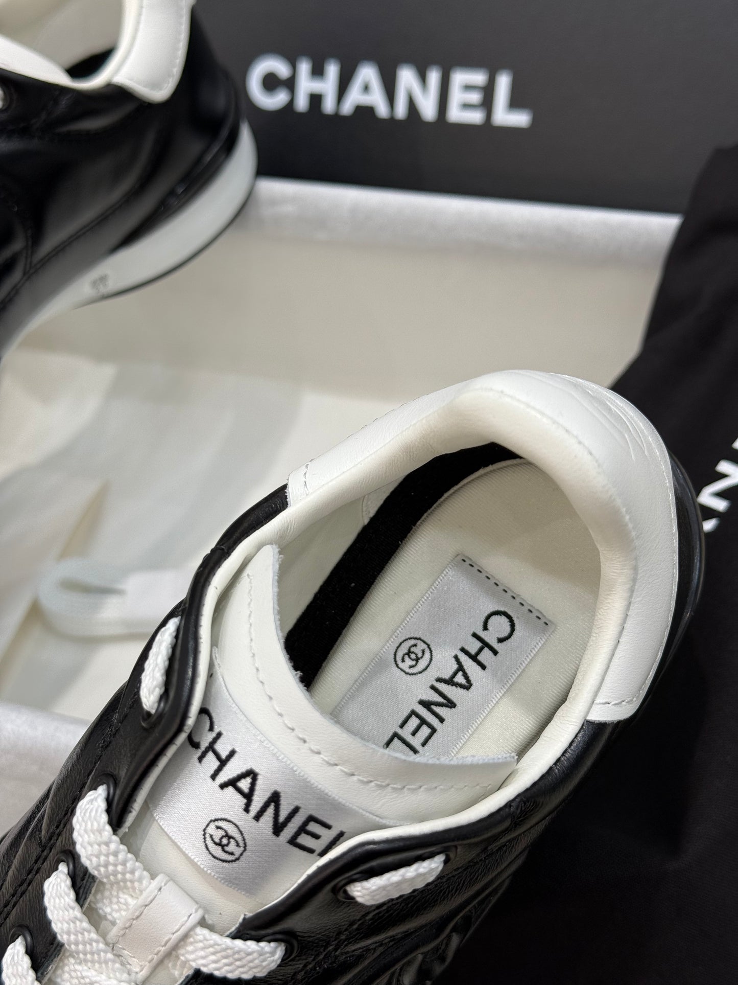 CC SNEAKER