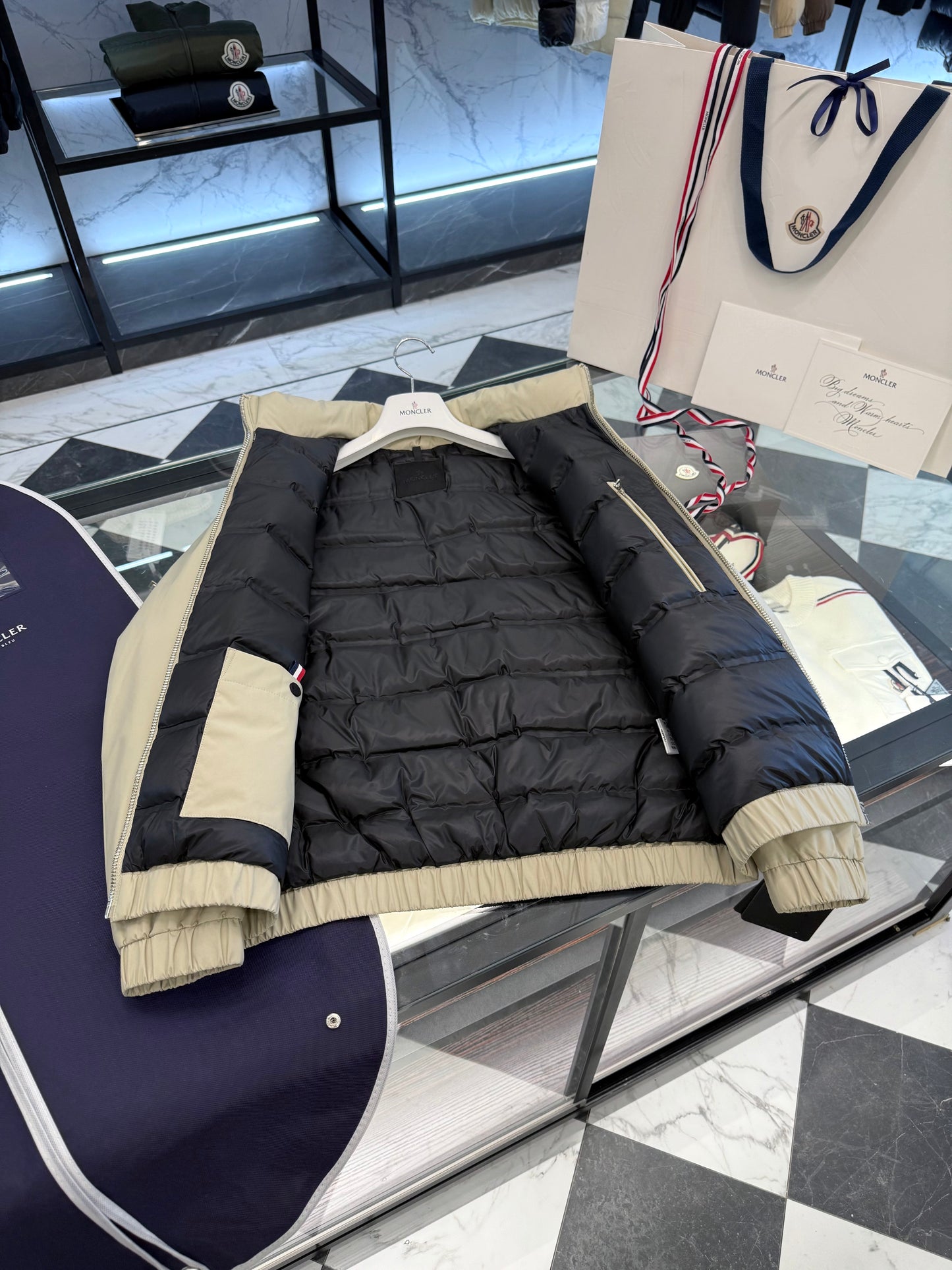 MONC LUSERNA JACKET