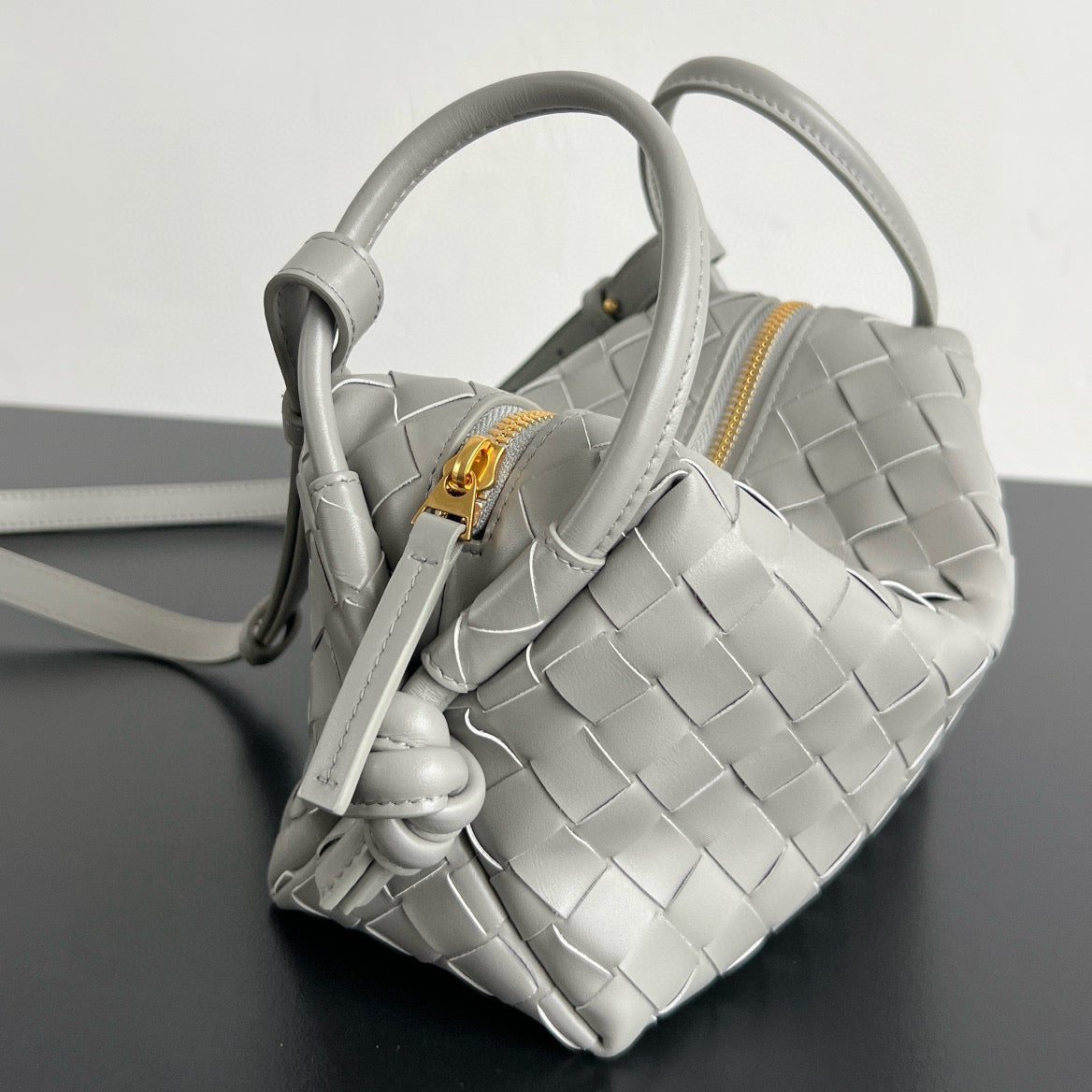 BOTT TOP HANDLE LOOP BAG