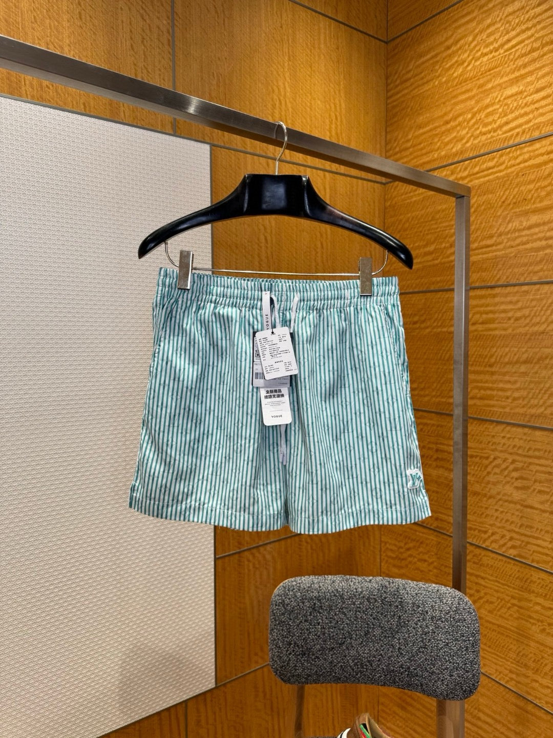 LOU SHORTS