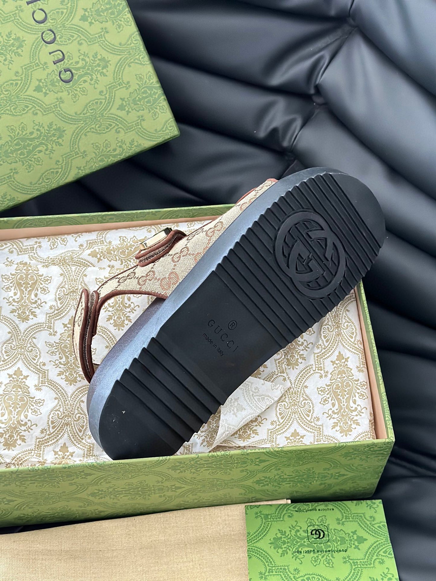 GG SANDALS