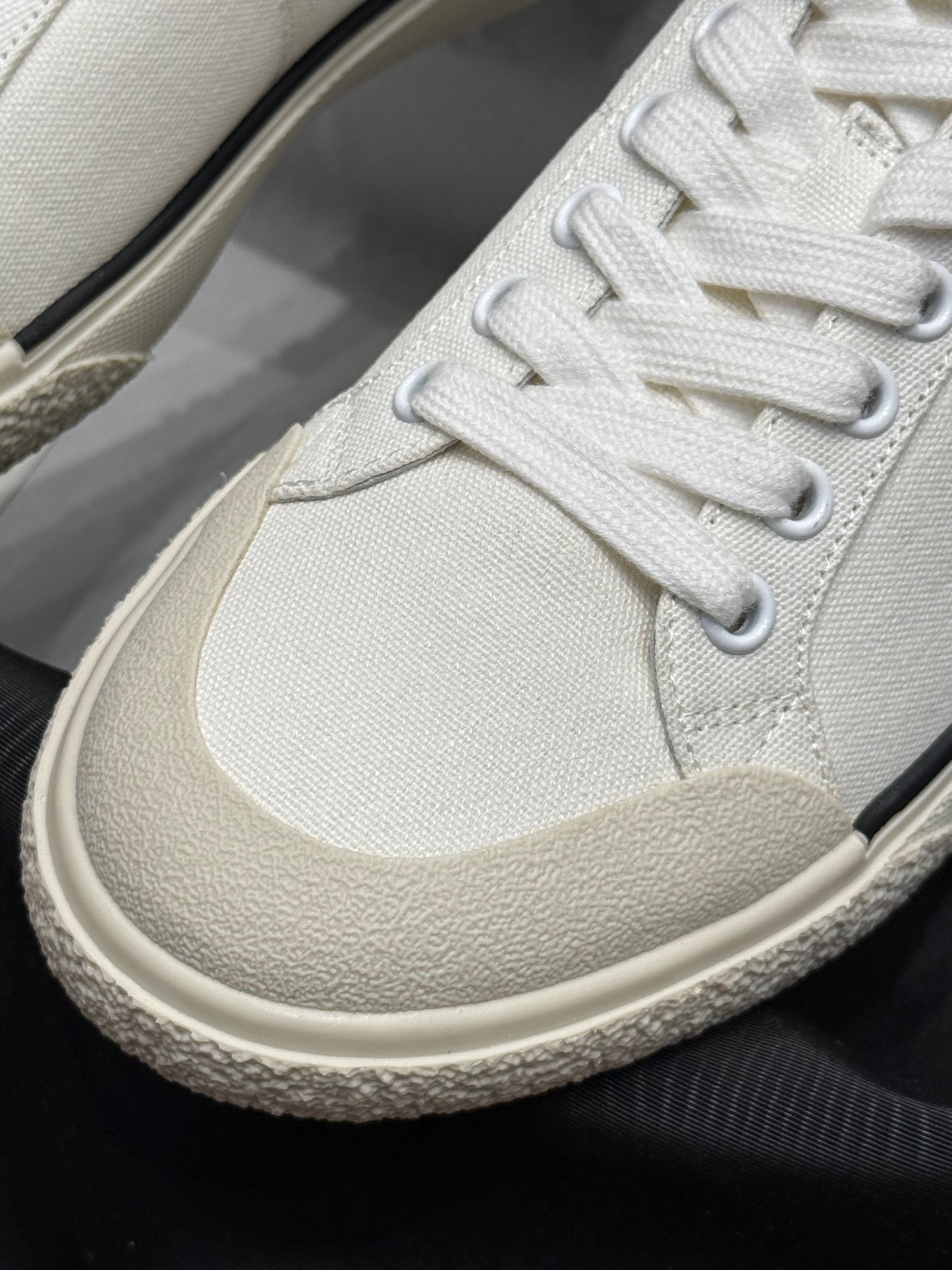 CEL SNEAKERS