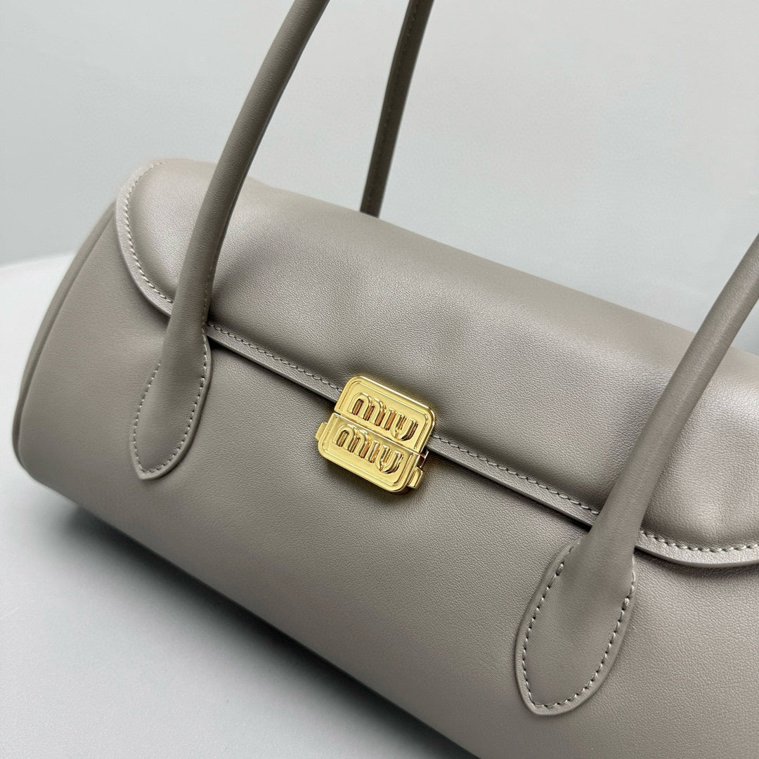 MIU M SHOULDER BAG