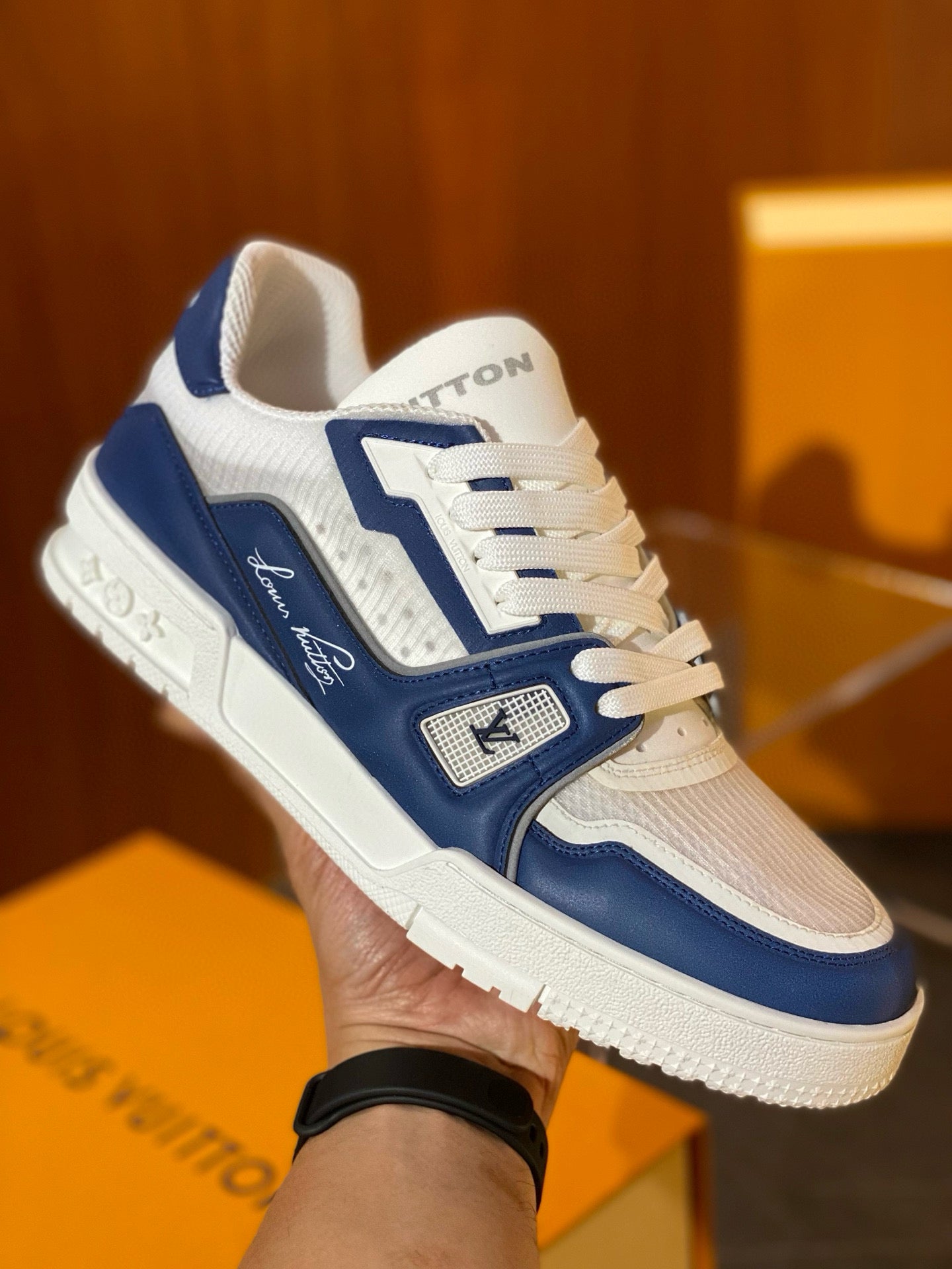LOU TRAINERS