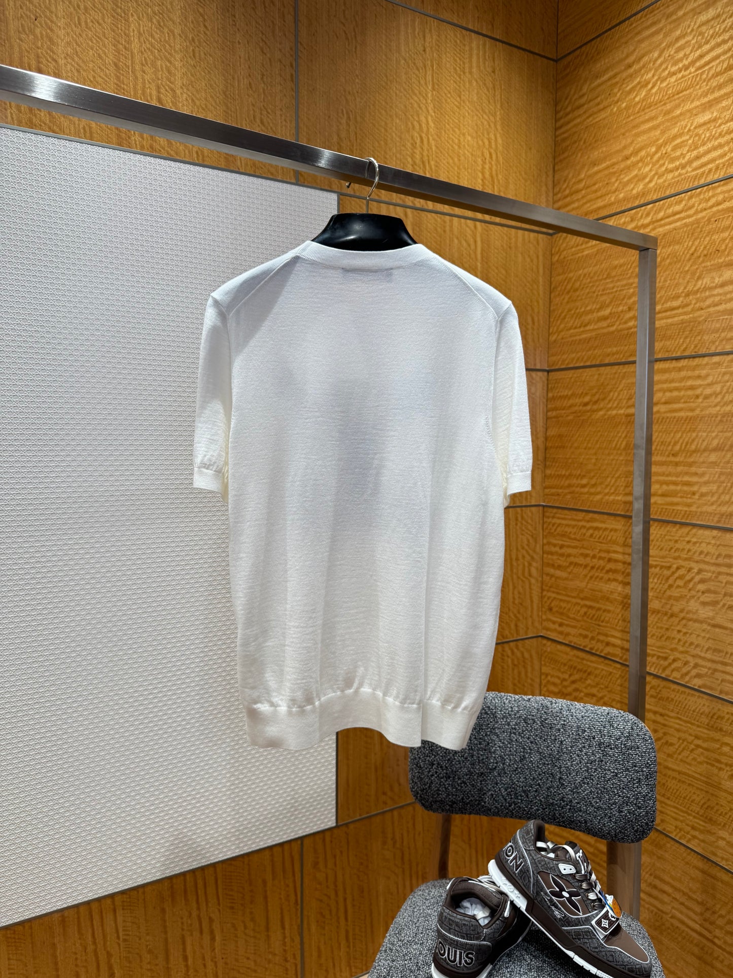 LOU T-SHIRT