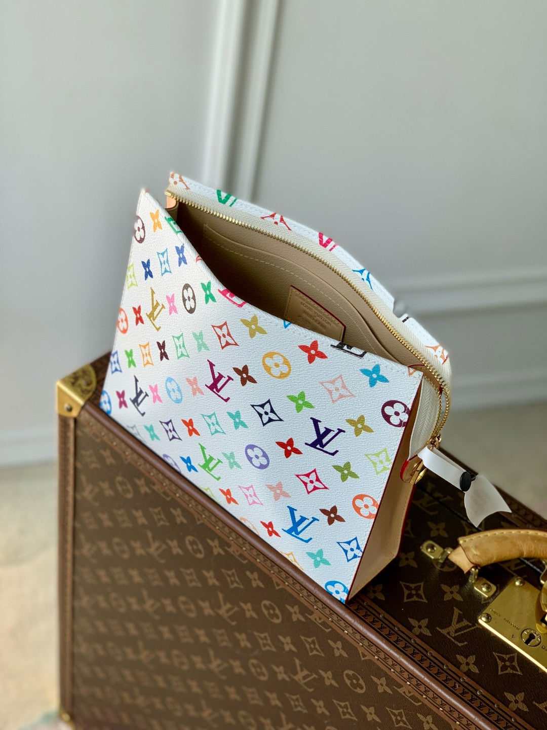 LOU x MURAKAMI TOILETRY POUCH