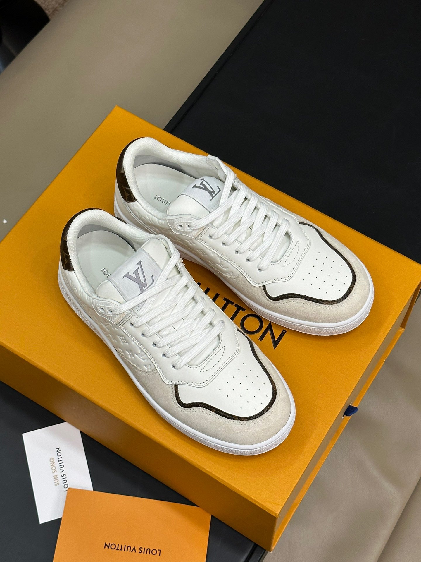 LOU TRAINERS