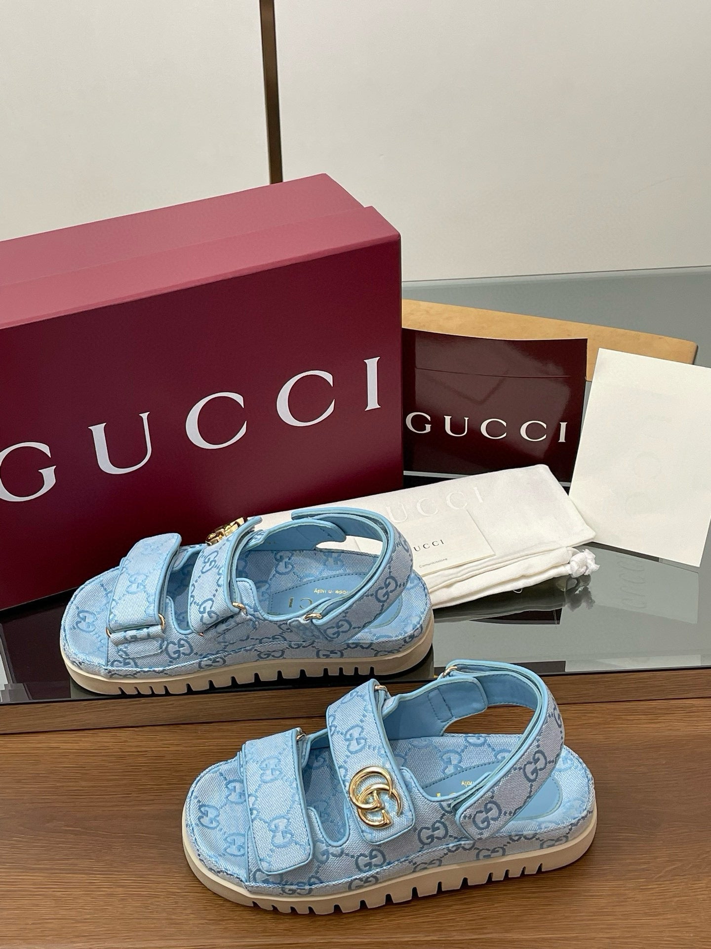GG SANDALS
