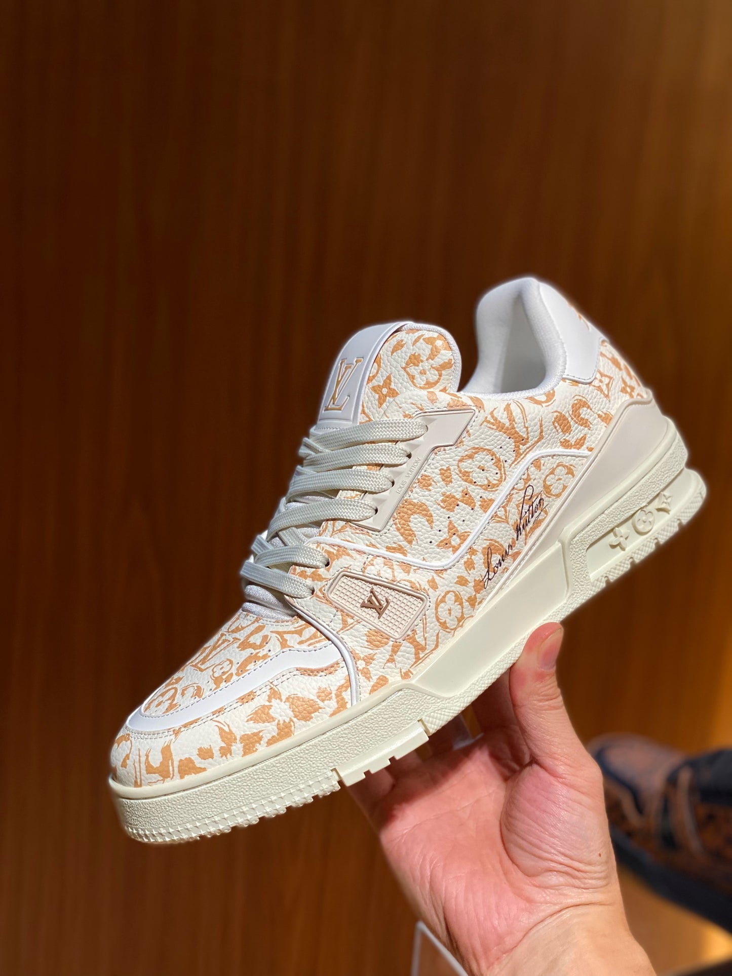 LOU TRAINERS