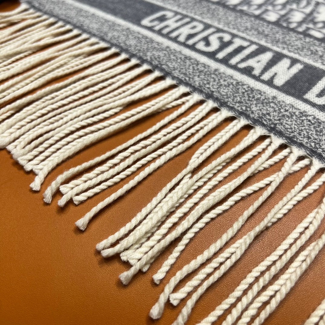 CD OBLIQUE SCARF