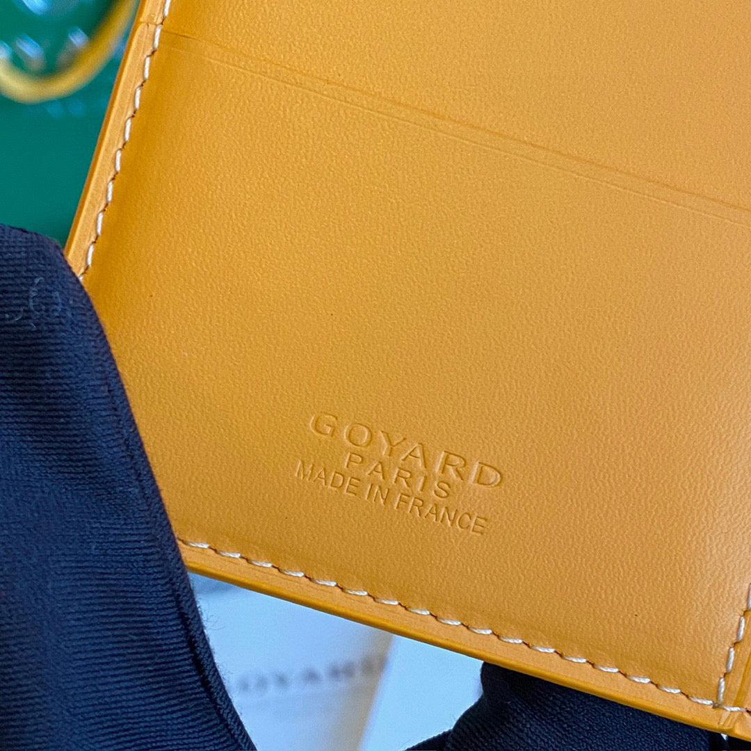 GOYA GRENELLE PASSPORT COVER
