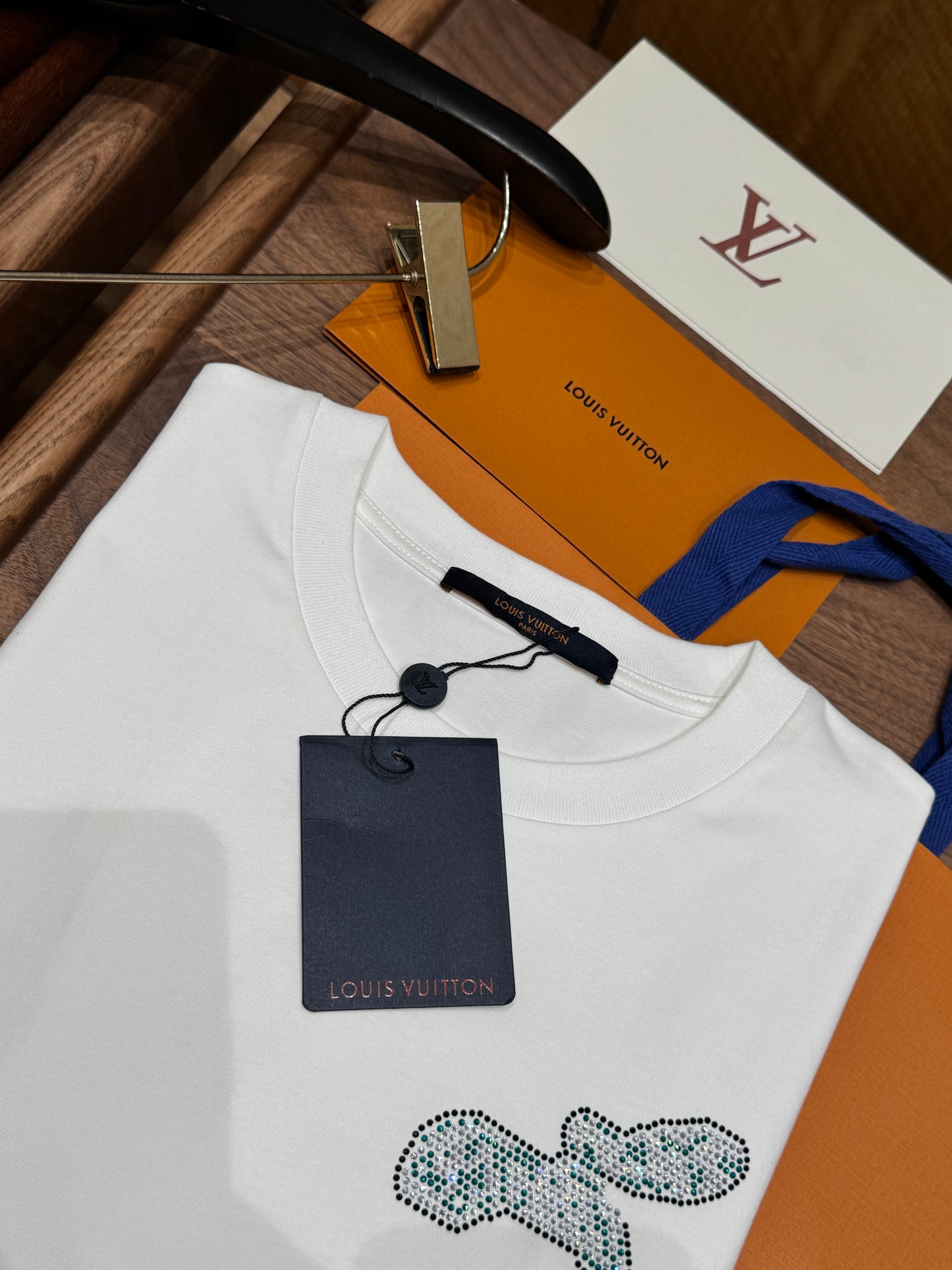 LOU T-SHIRT