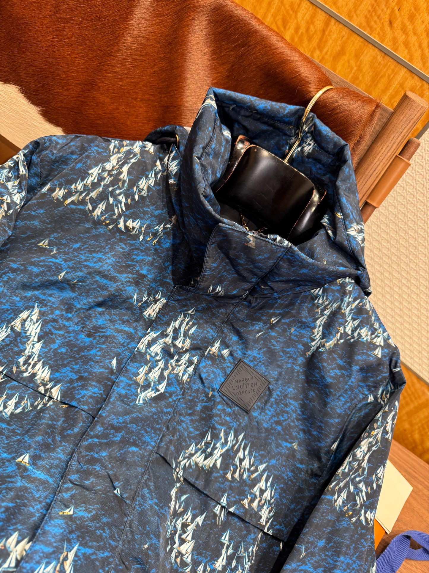 LOU JACKET
