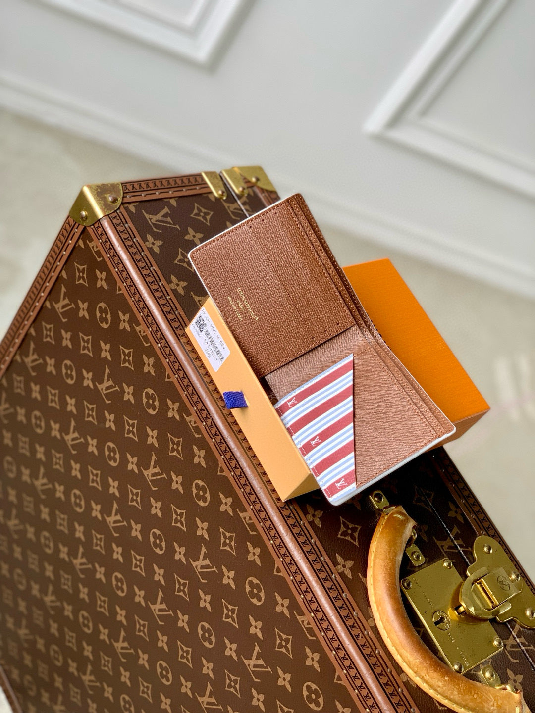 LOU SLENDER WALLET