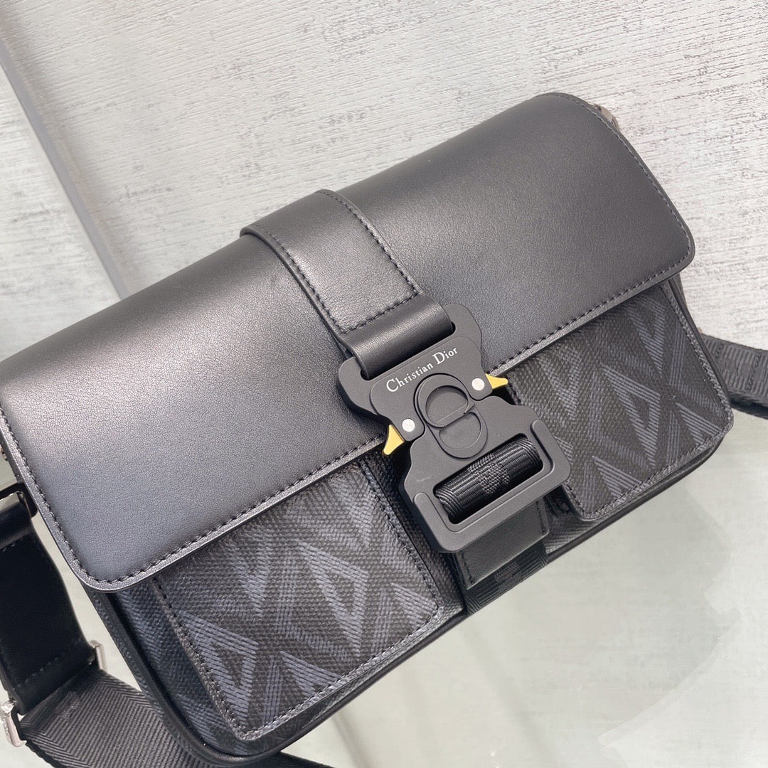 CD HIT THE ROAD BAG