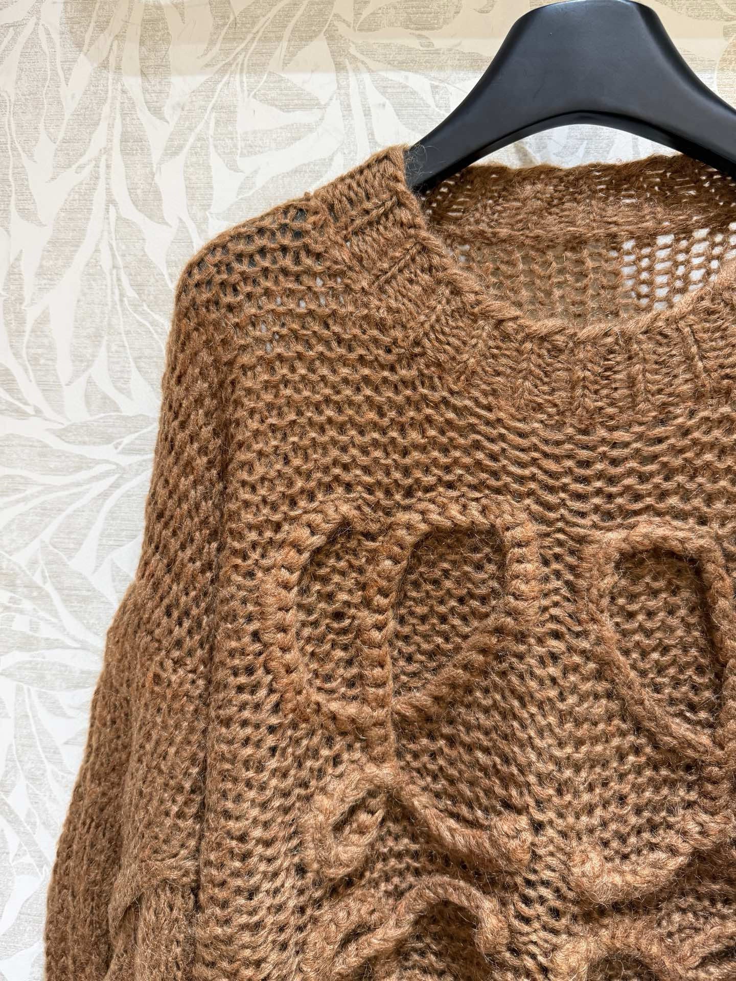 LOEW JUMPER