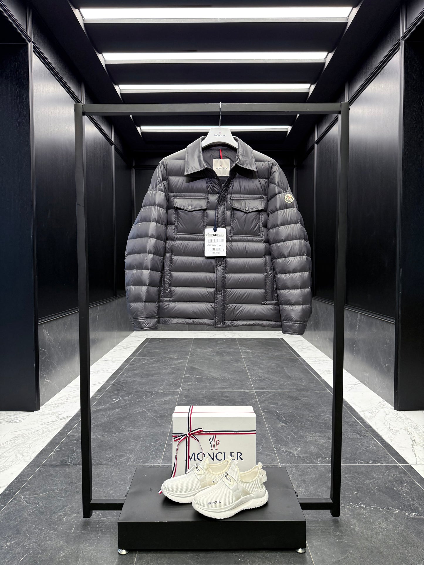 MONC CHAMBLY JACKET