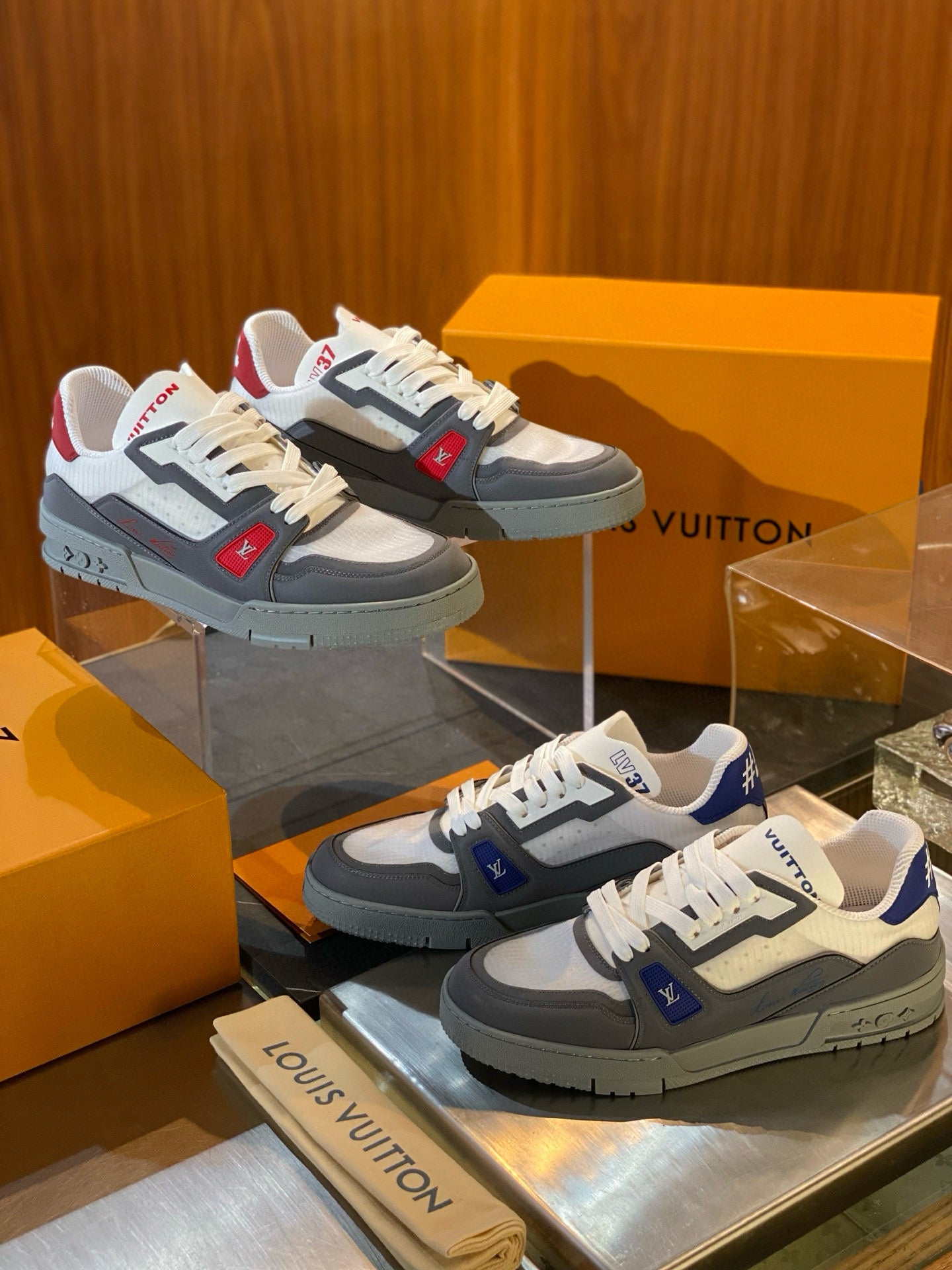 LOU TRAINERS