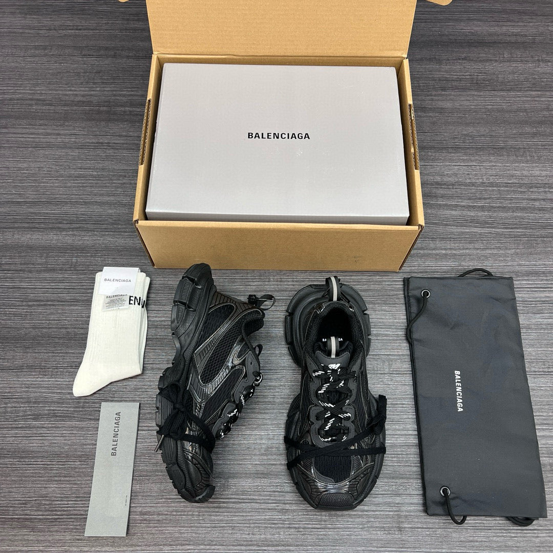 BAL 3XL TRAINERS