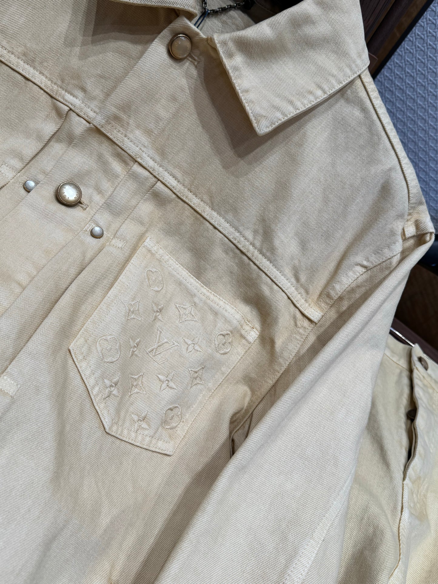 LOU DENIM JACKET
