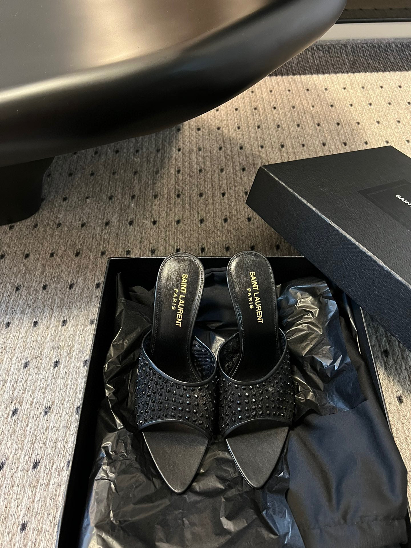 SL HEELS