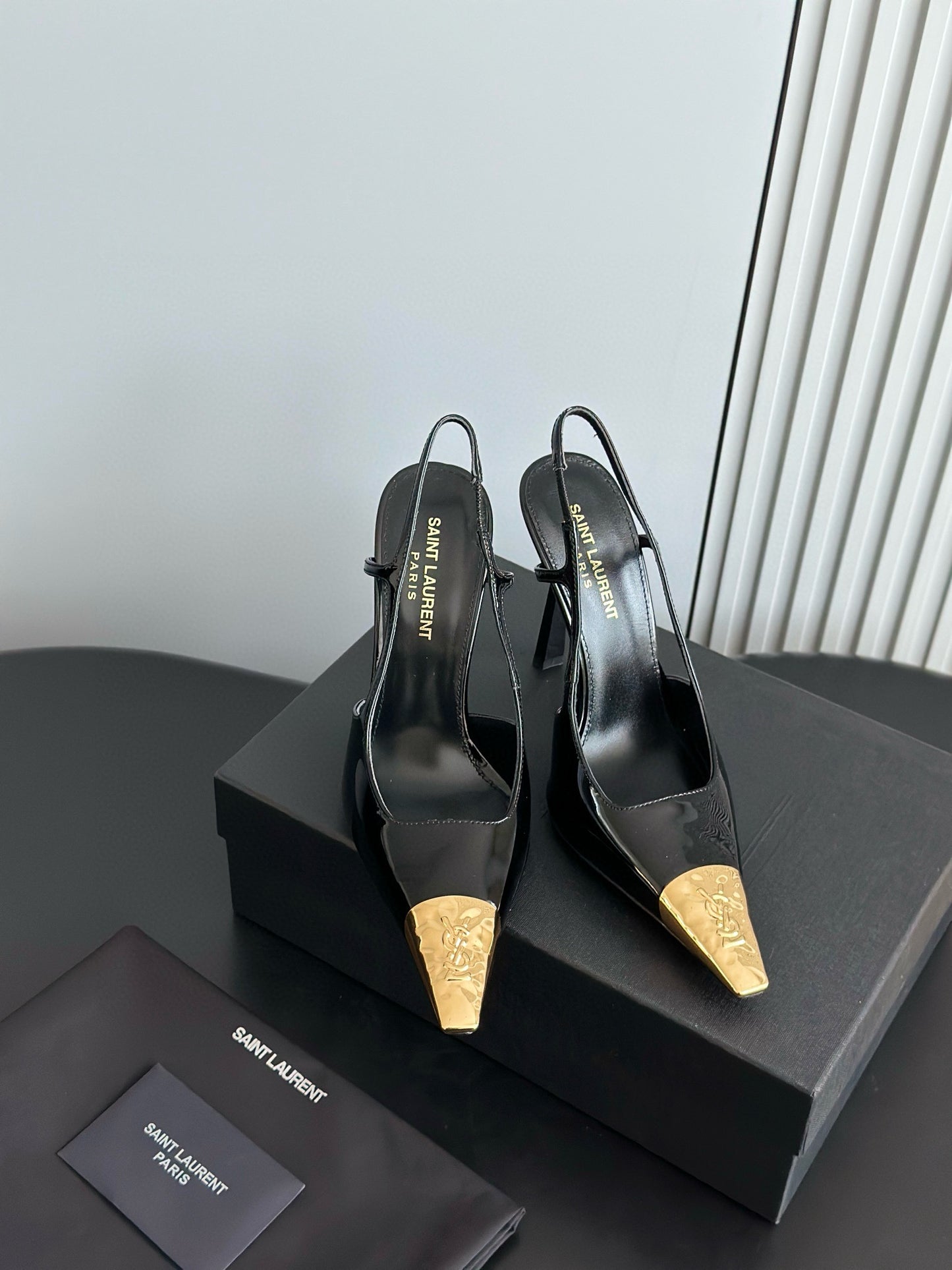 SL HEELS