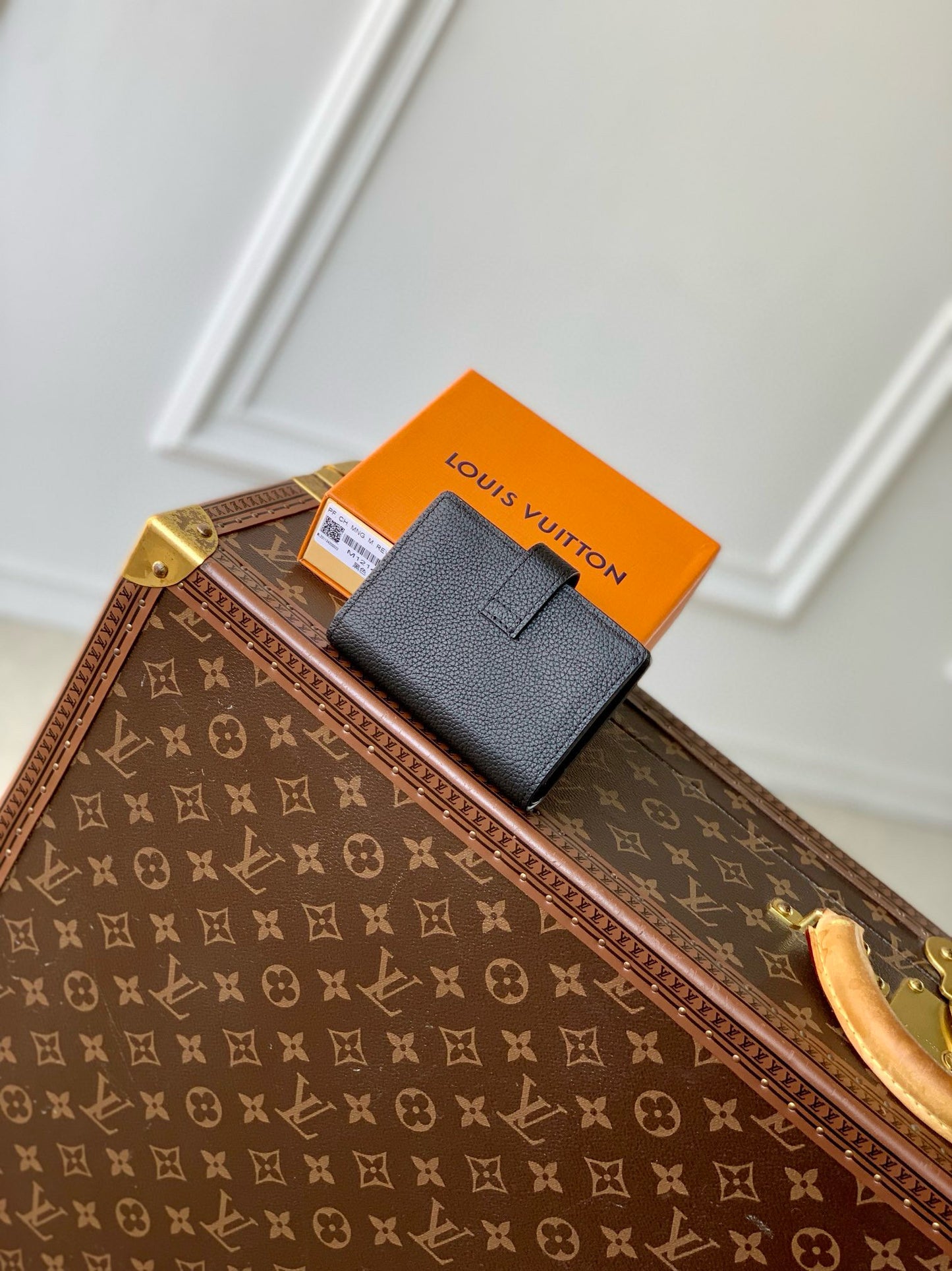 LOU LOW KEY COMPACT WALLET