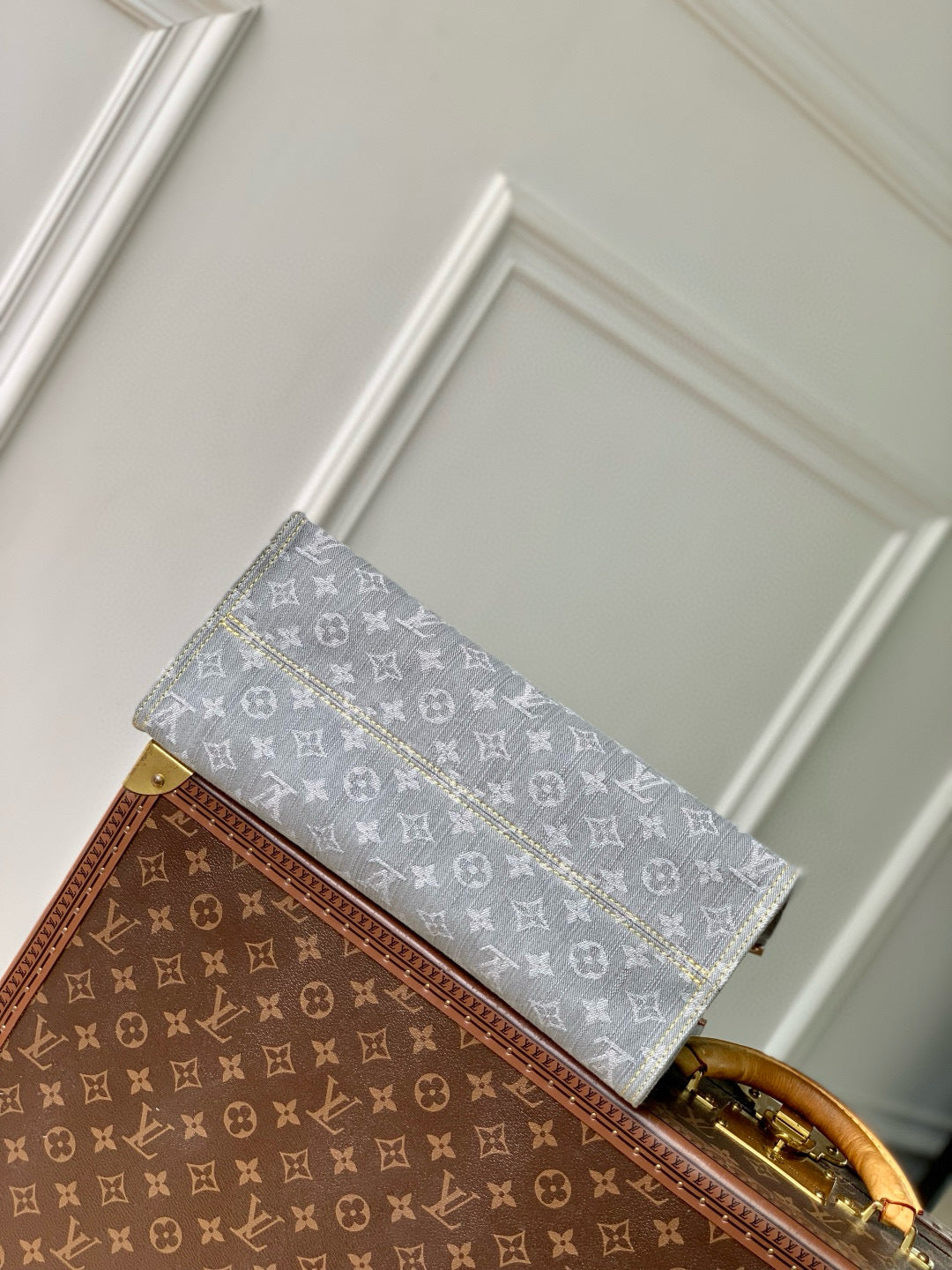 LOU ONTHEGO MM BAG