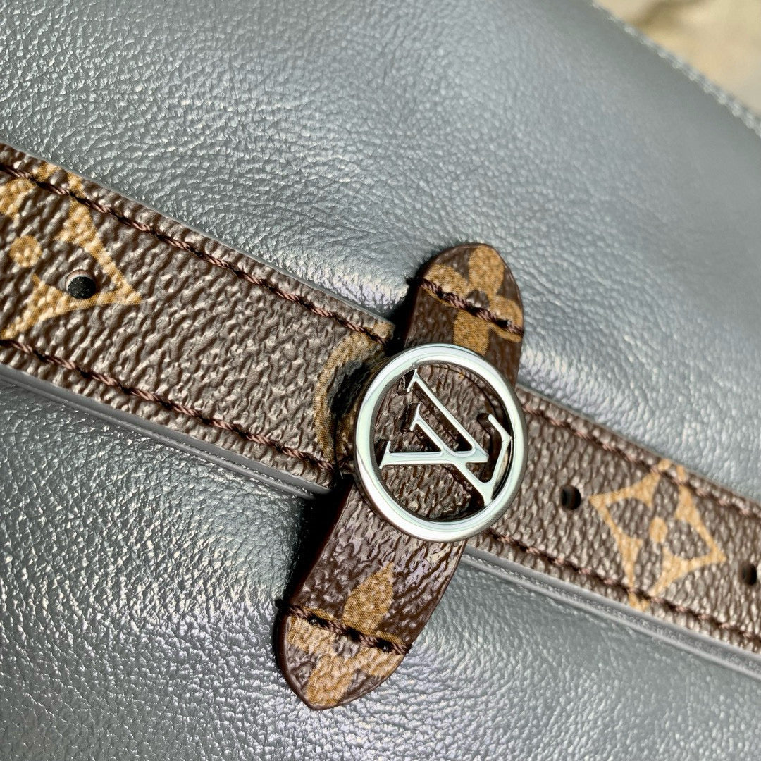 LOU CARRYALL VIBE MM BAG
