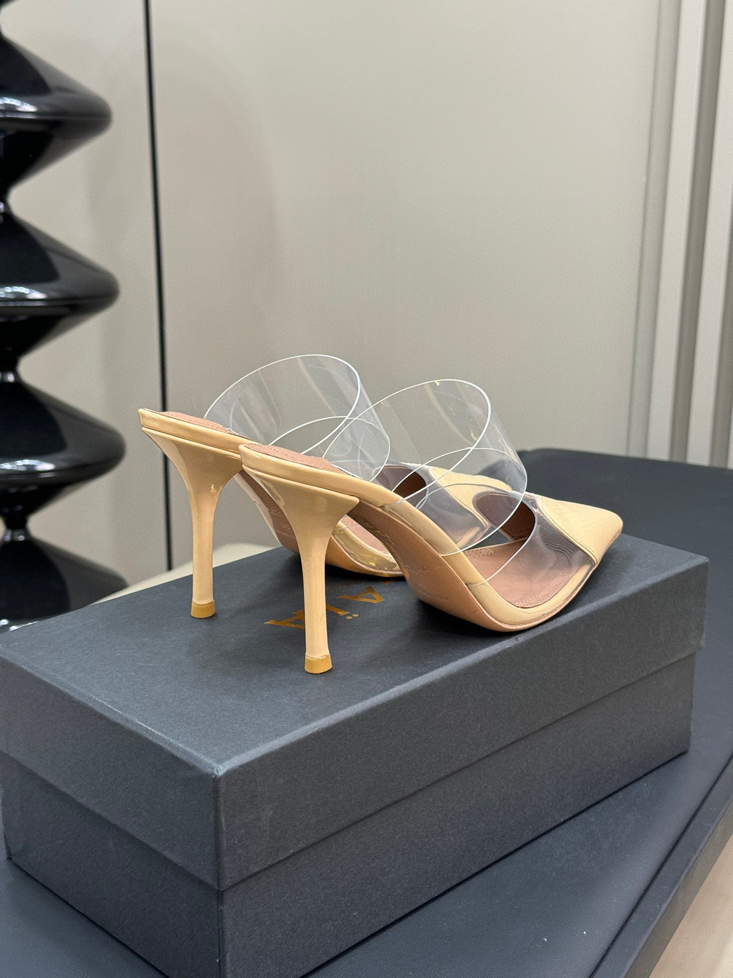 ALAIA HEELS