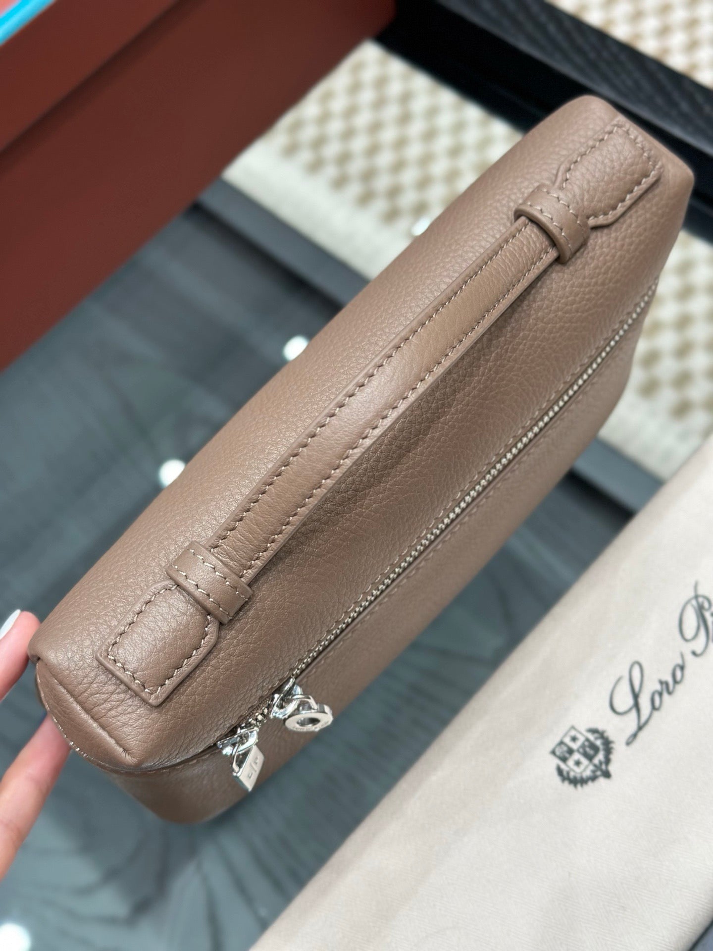 LORO P EXTRA POCKET L19 BAG