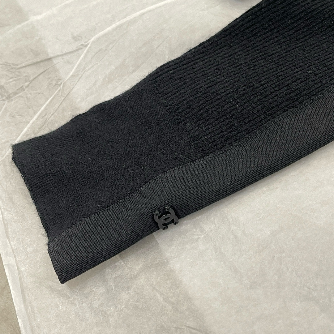 CC TURTLENECK