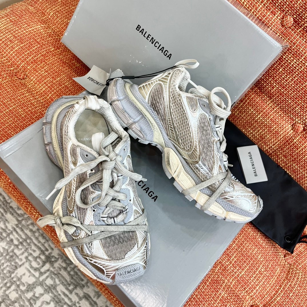 BAL 3XL TRAINERS