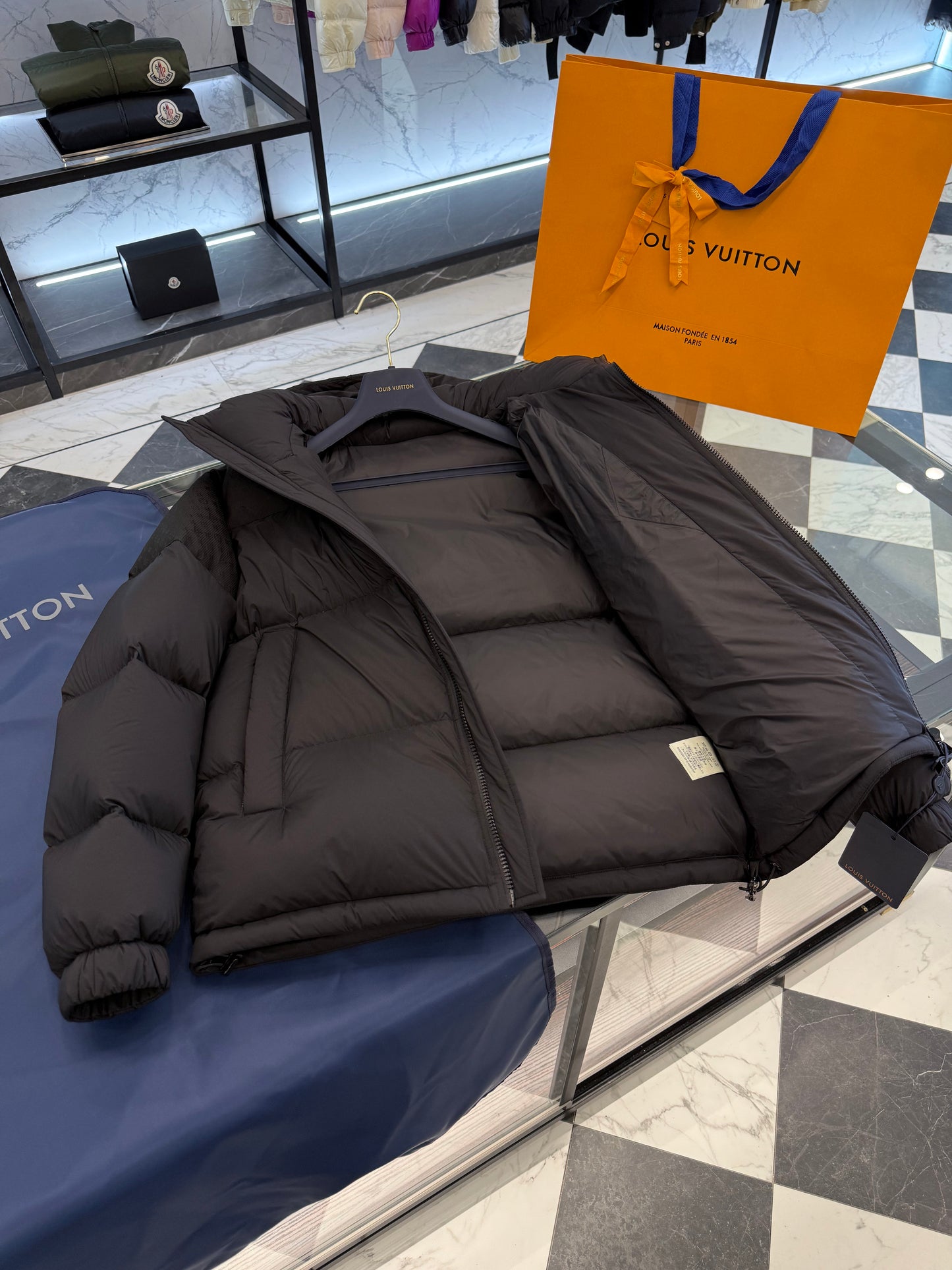 LOU PUFFER JACKET