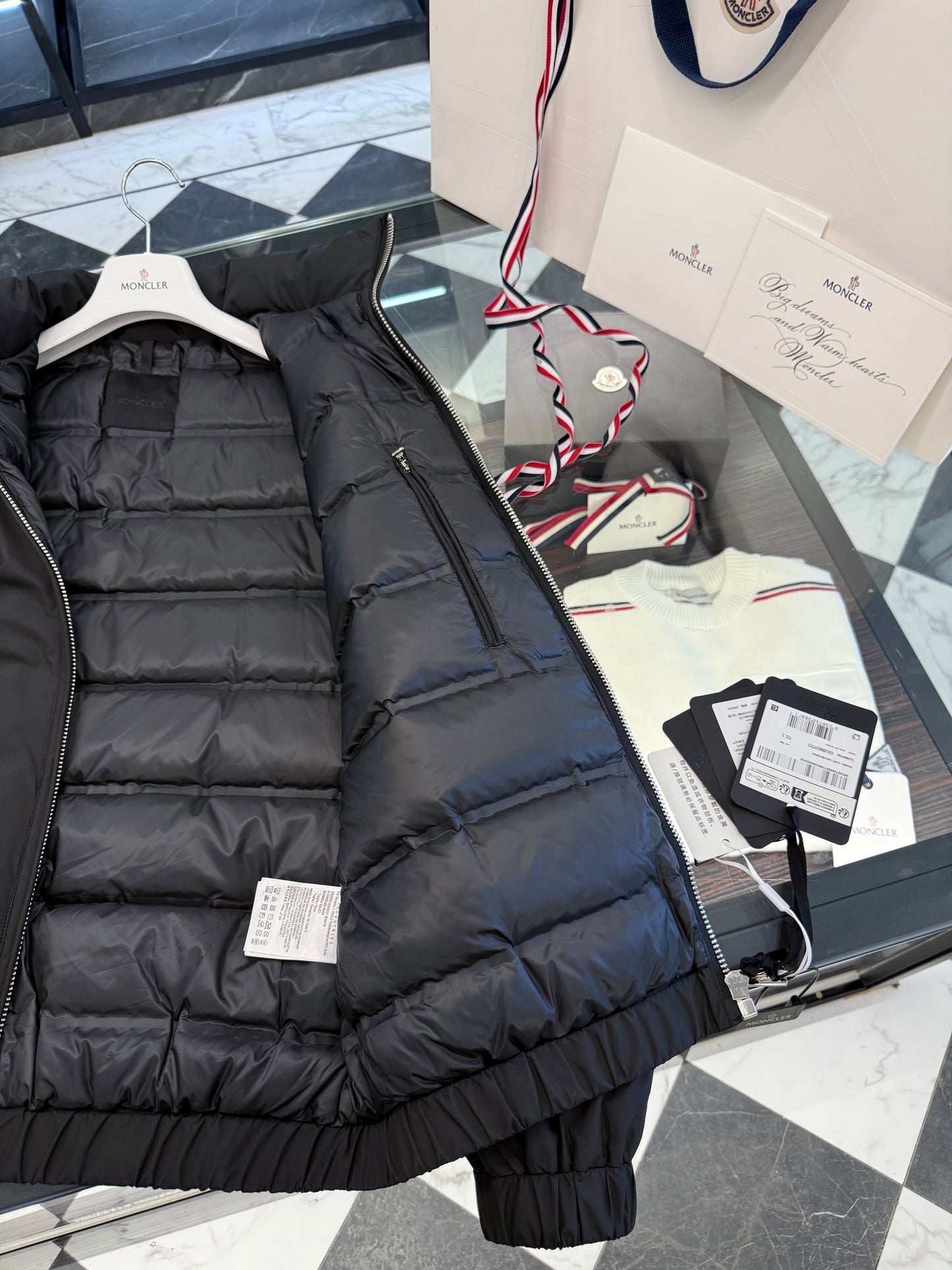 MONC LUSERNA JACKET