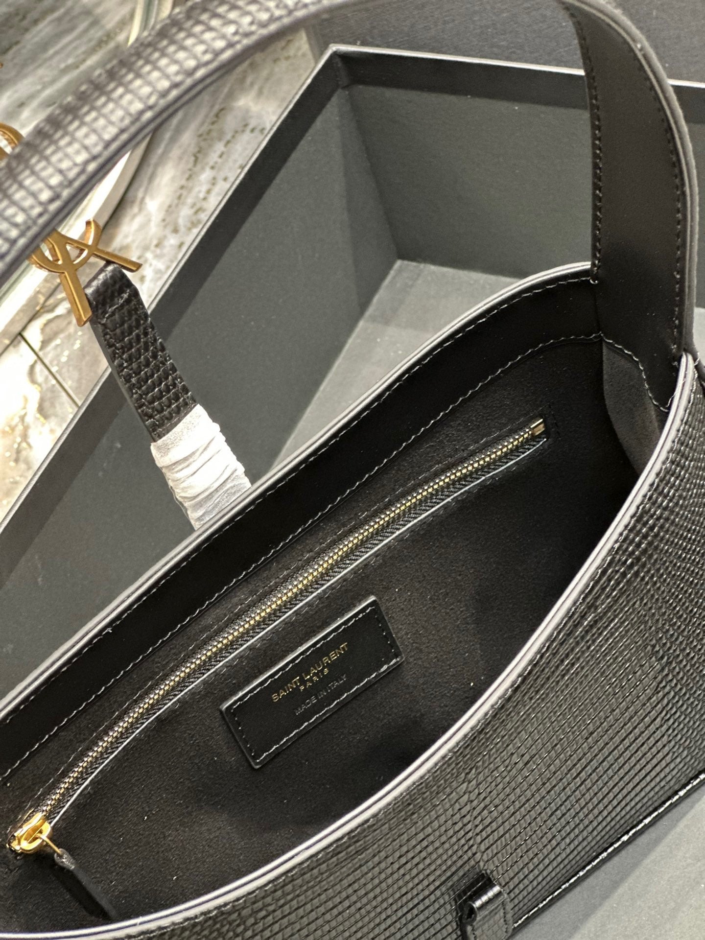 SL LE 5 A 7 HOBO BAG