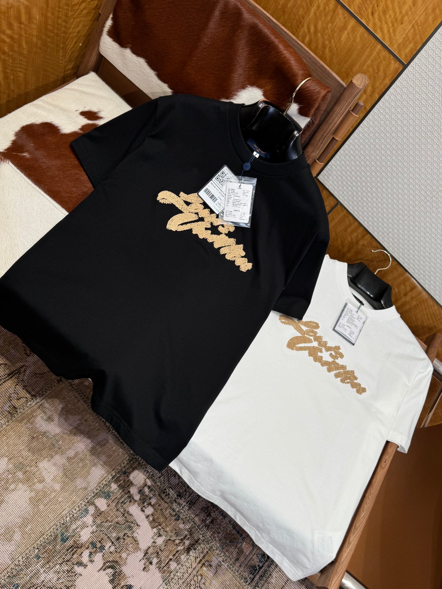 LOU T-SHIRT