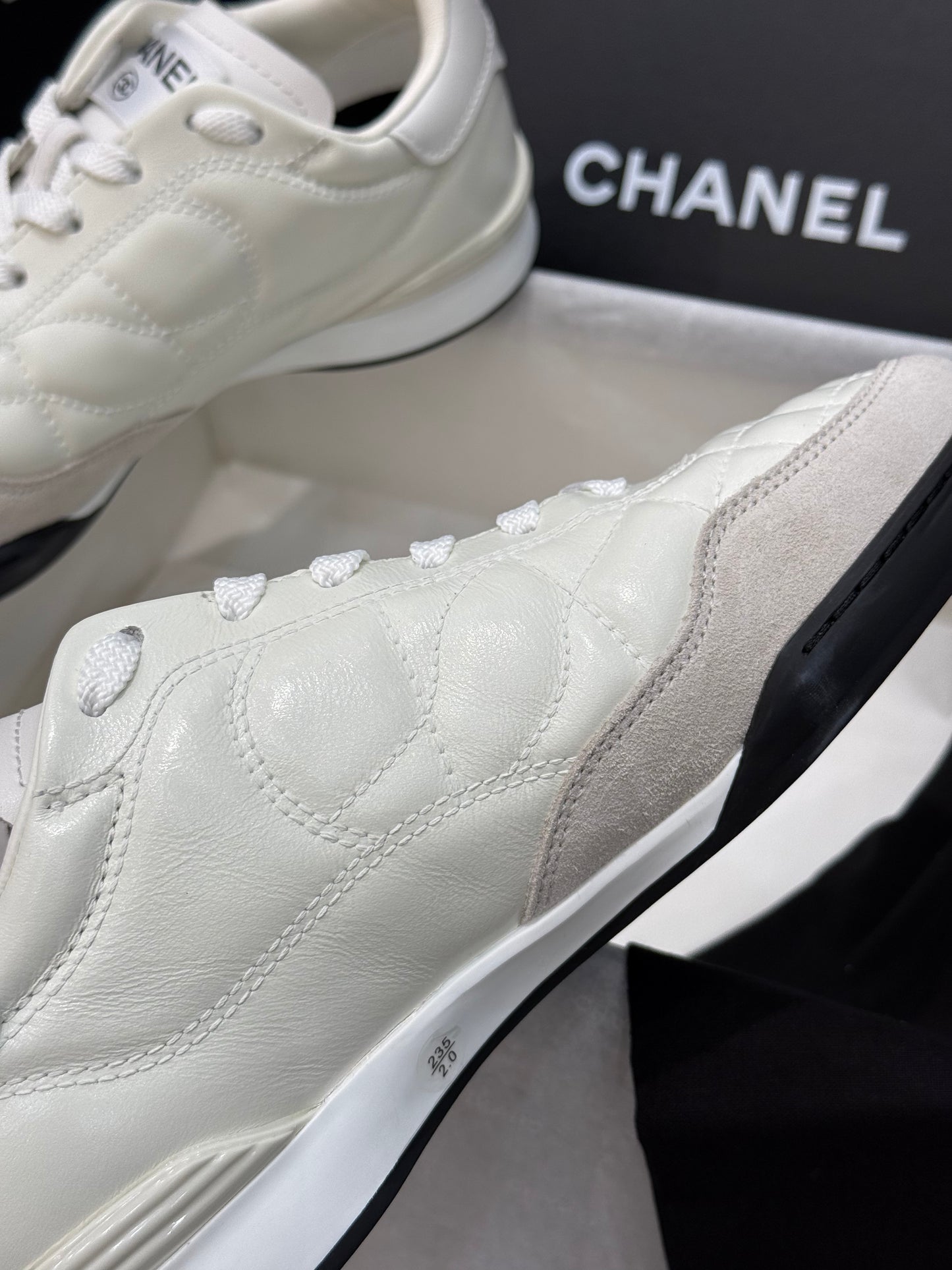 CC SNEAKER