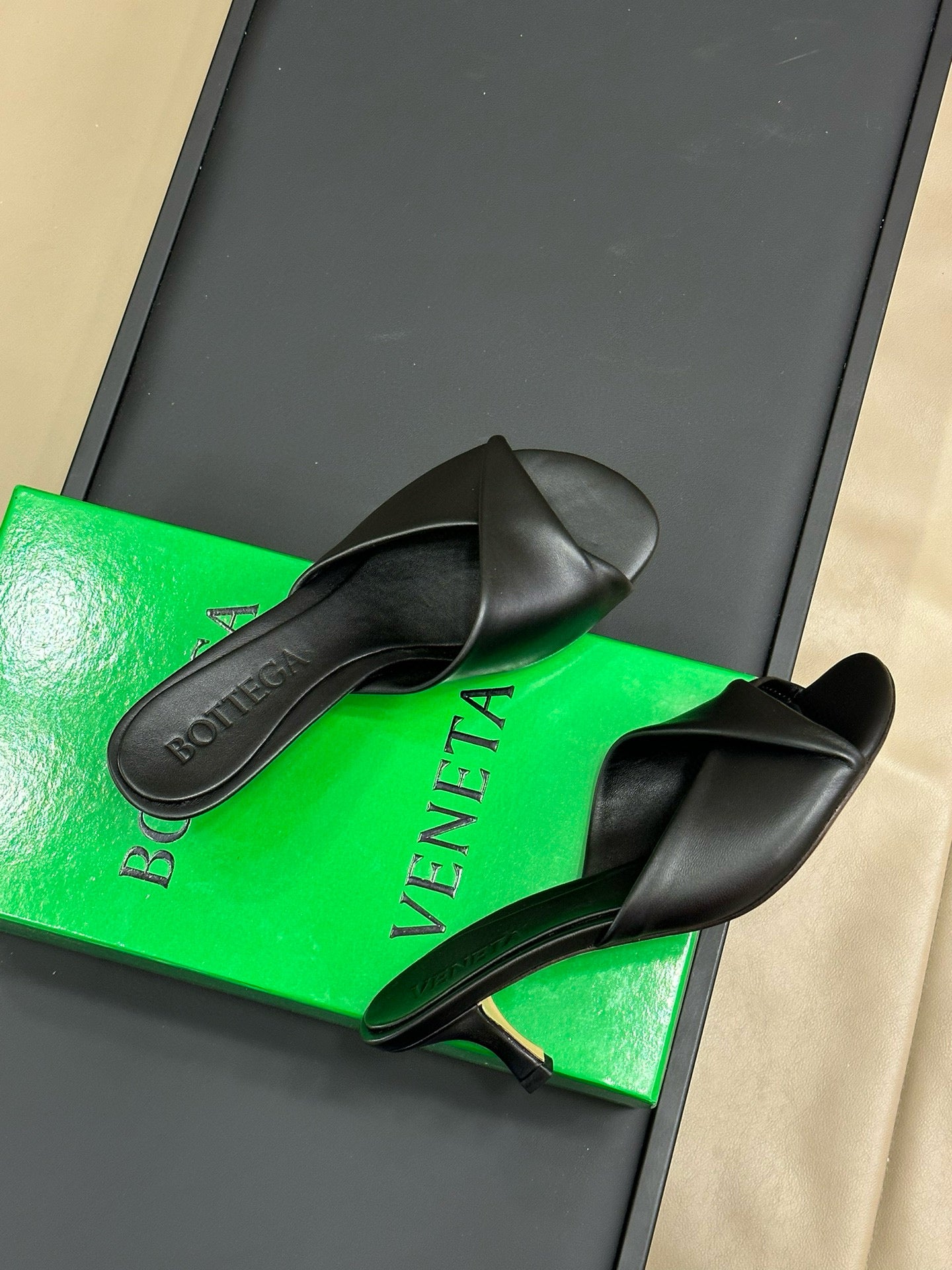 BV BLINK MULE